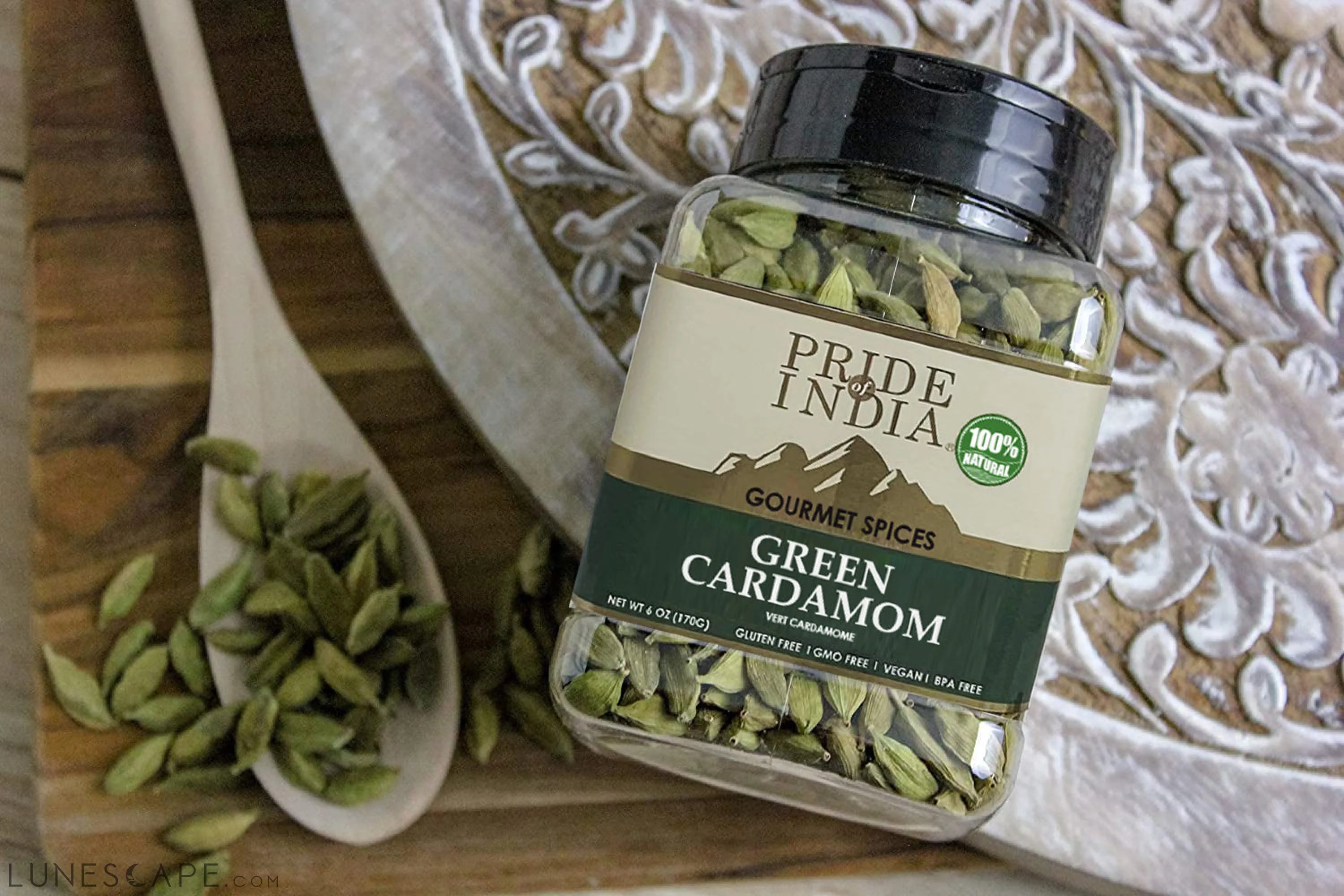 Green Cardamom Whole - 6 oz LUNESCAPE