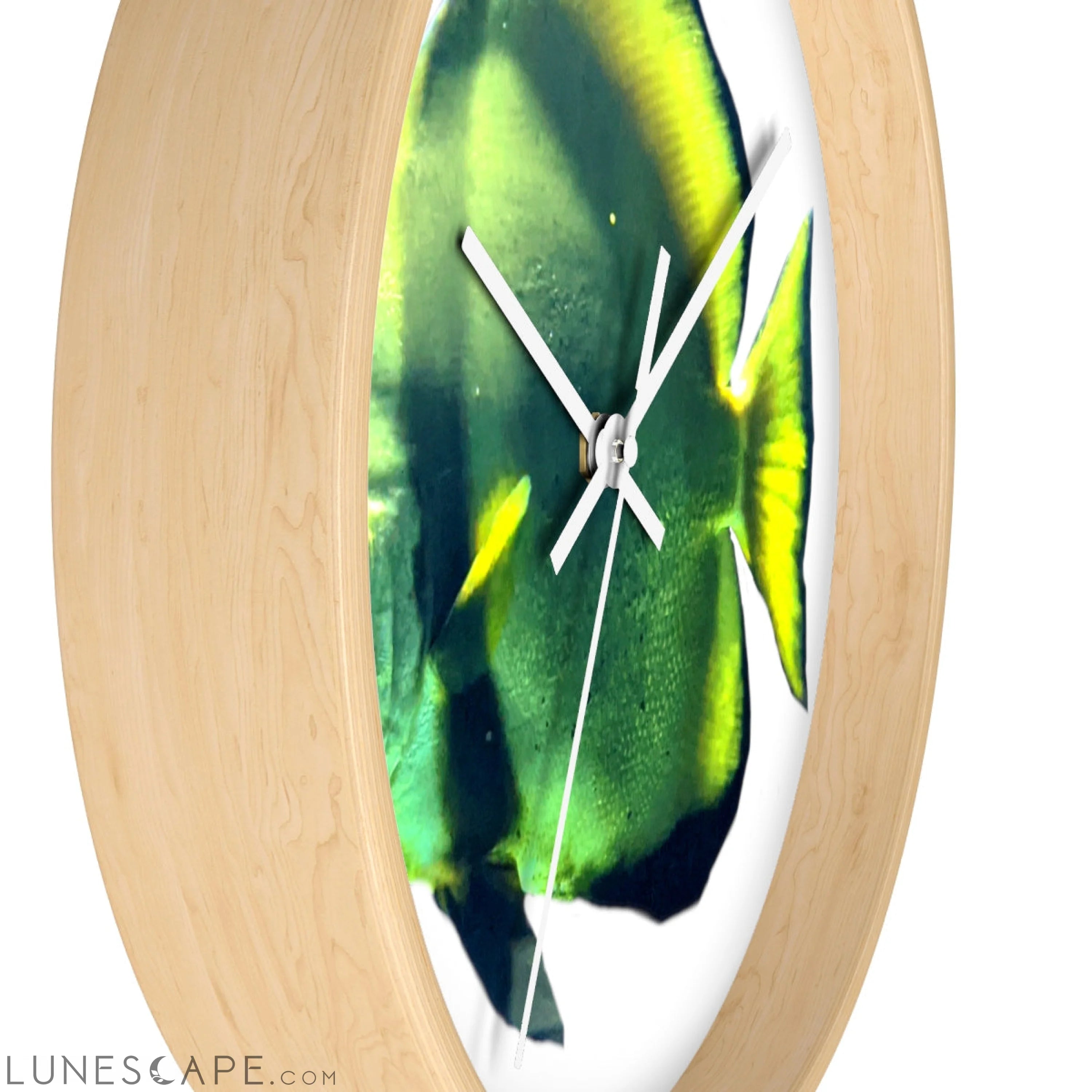 Green Fish Wall clock LUNESCAPE