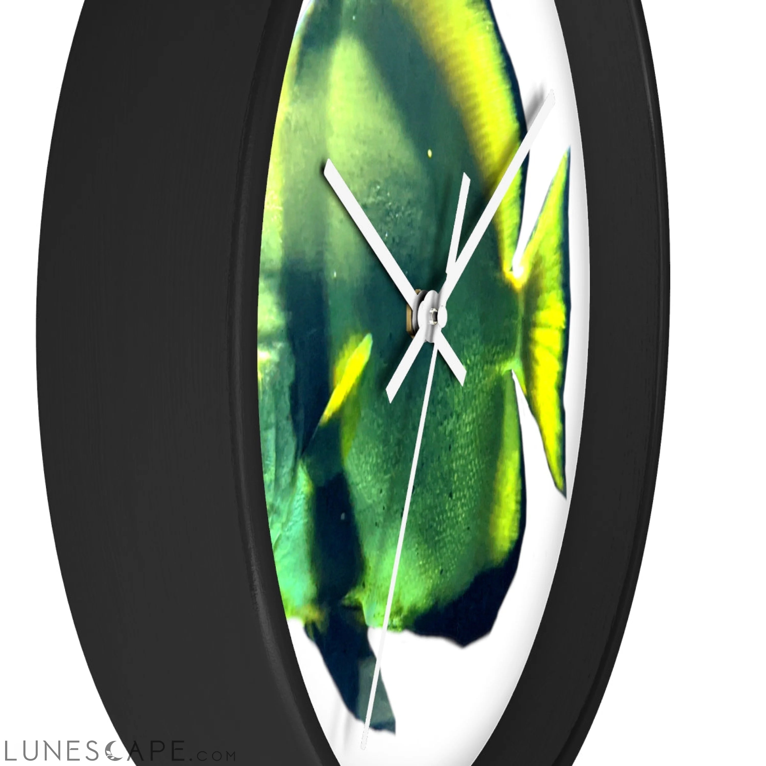 Green Fish Wall clock LUNESCAPE