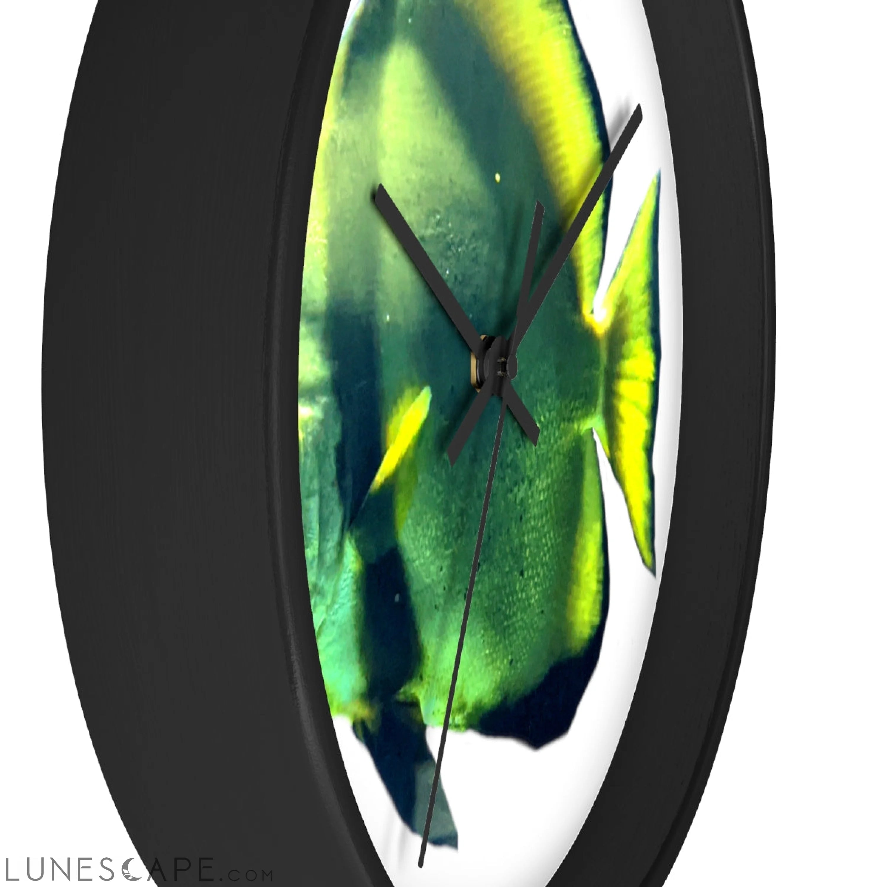Green Fish Wall clock LUNESCAPE