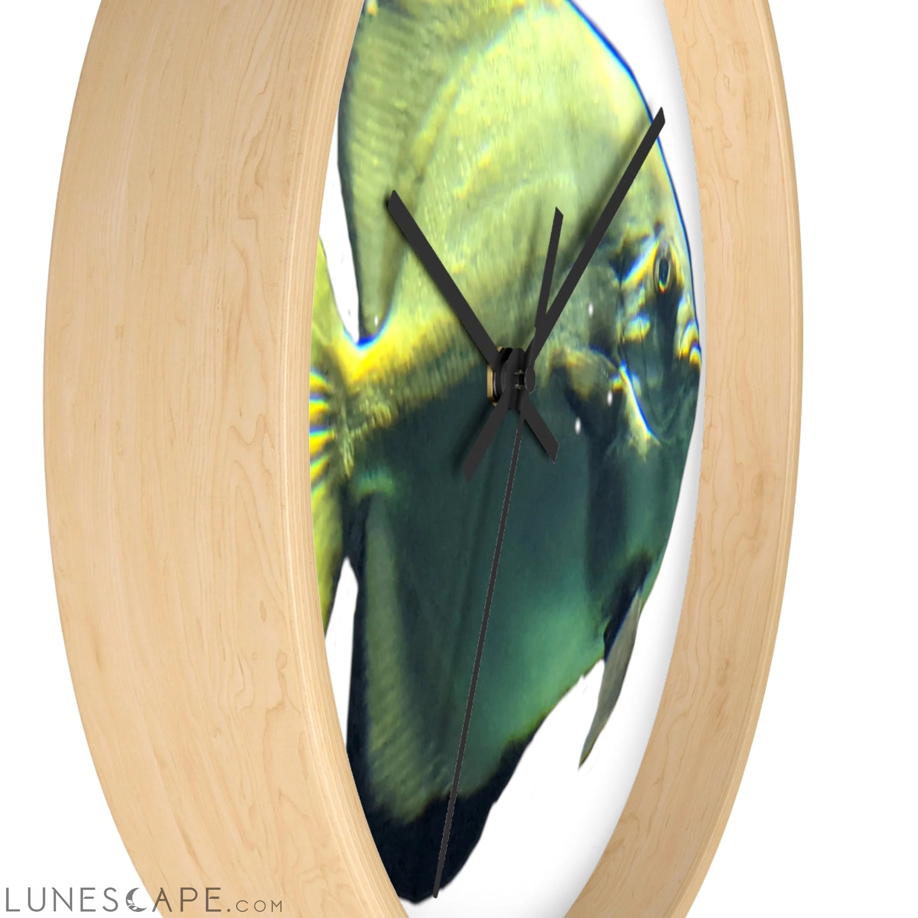 Green Fish Wall clock LUNESCAPE
