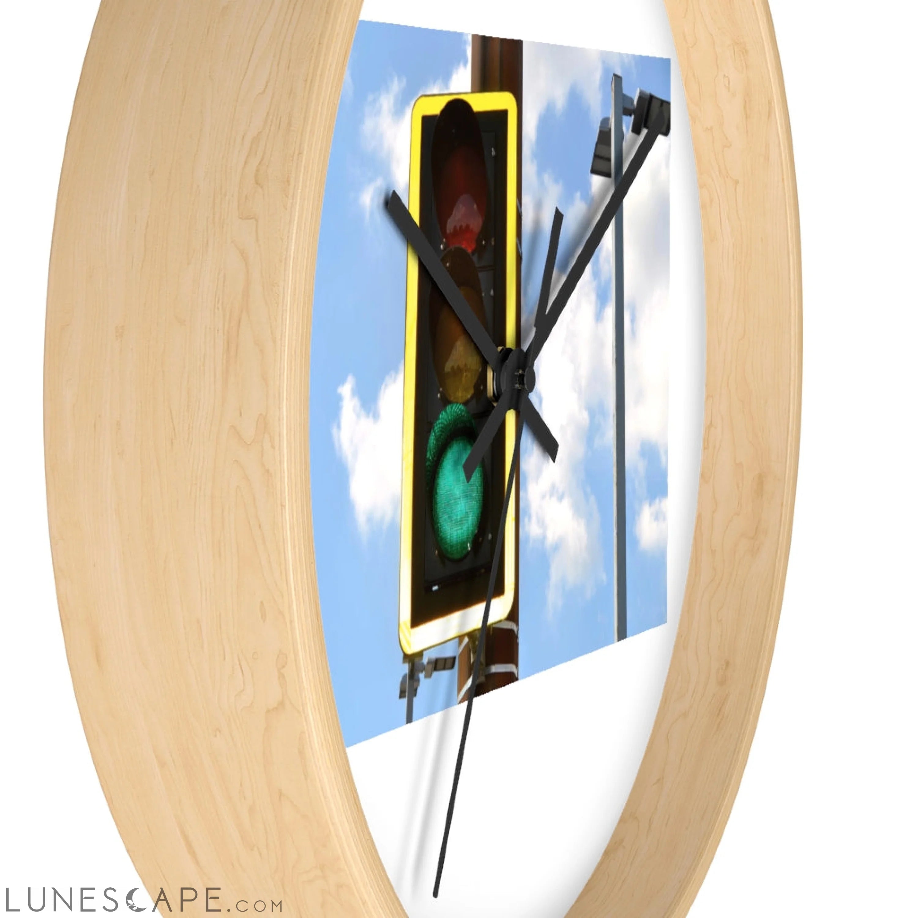 Green Light Wall clock LUNESCAPE