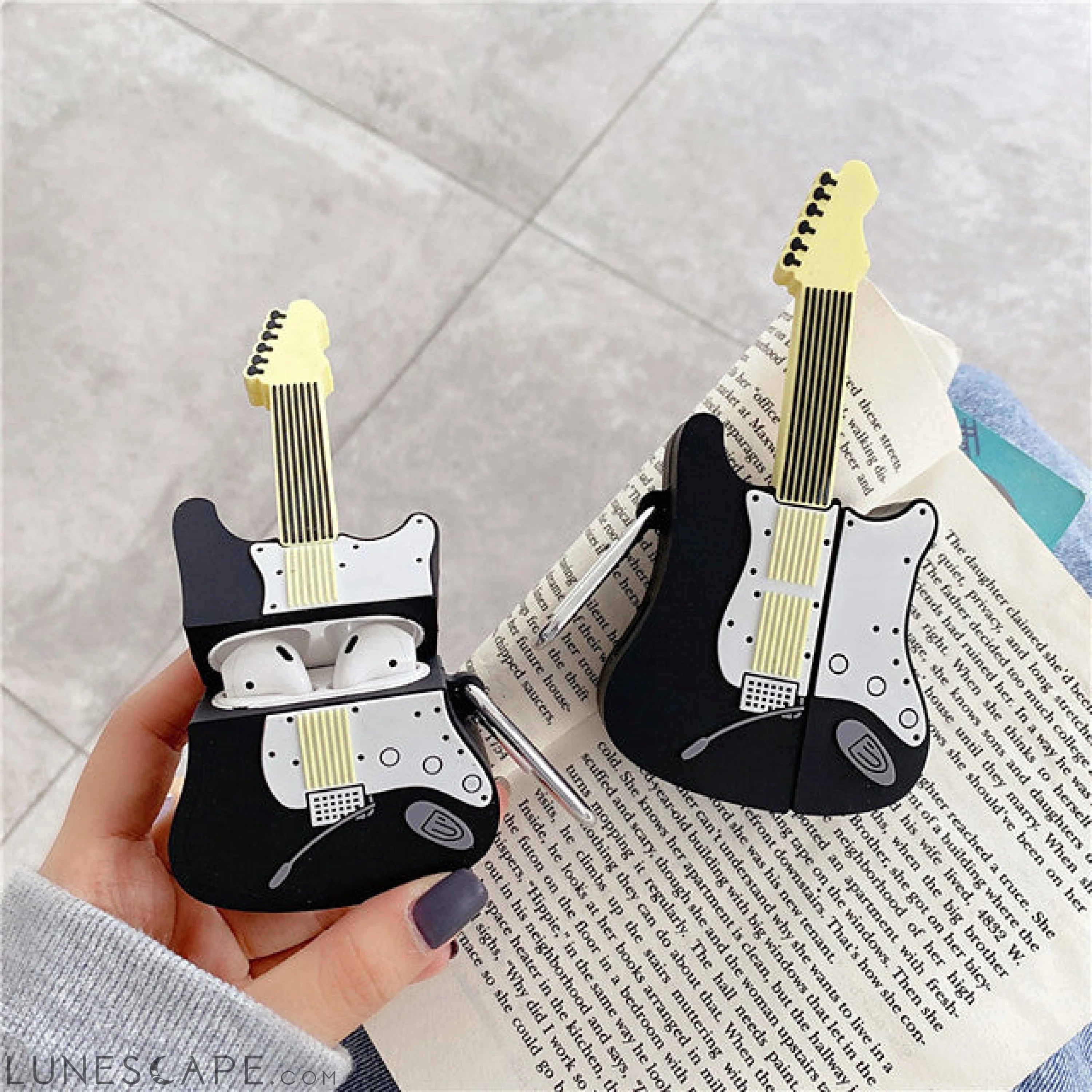Guitar AirPods Case LUNESCAPE