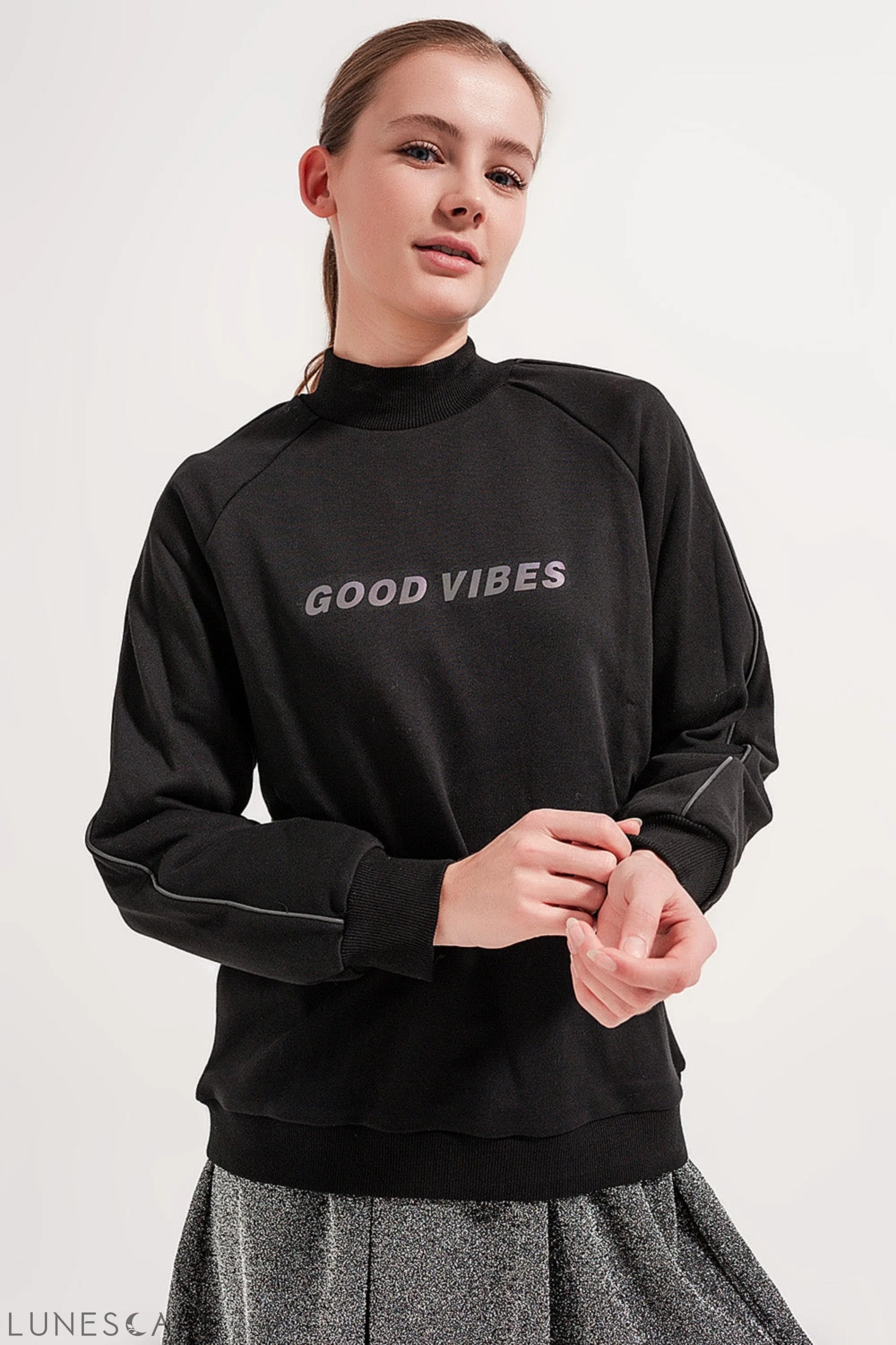 High Neck Sweatshirt in Black LUNESCAPE