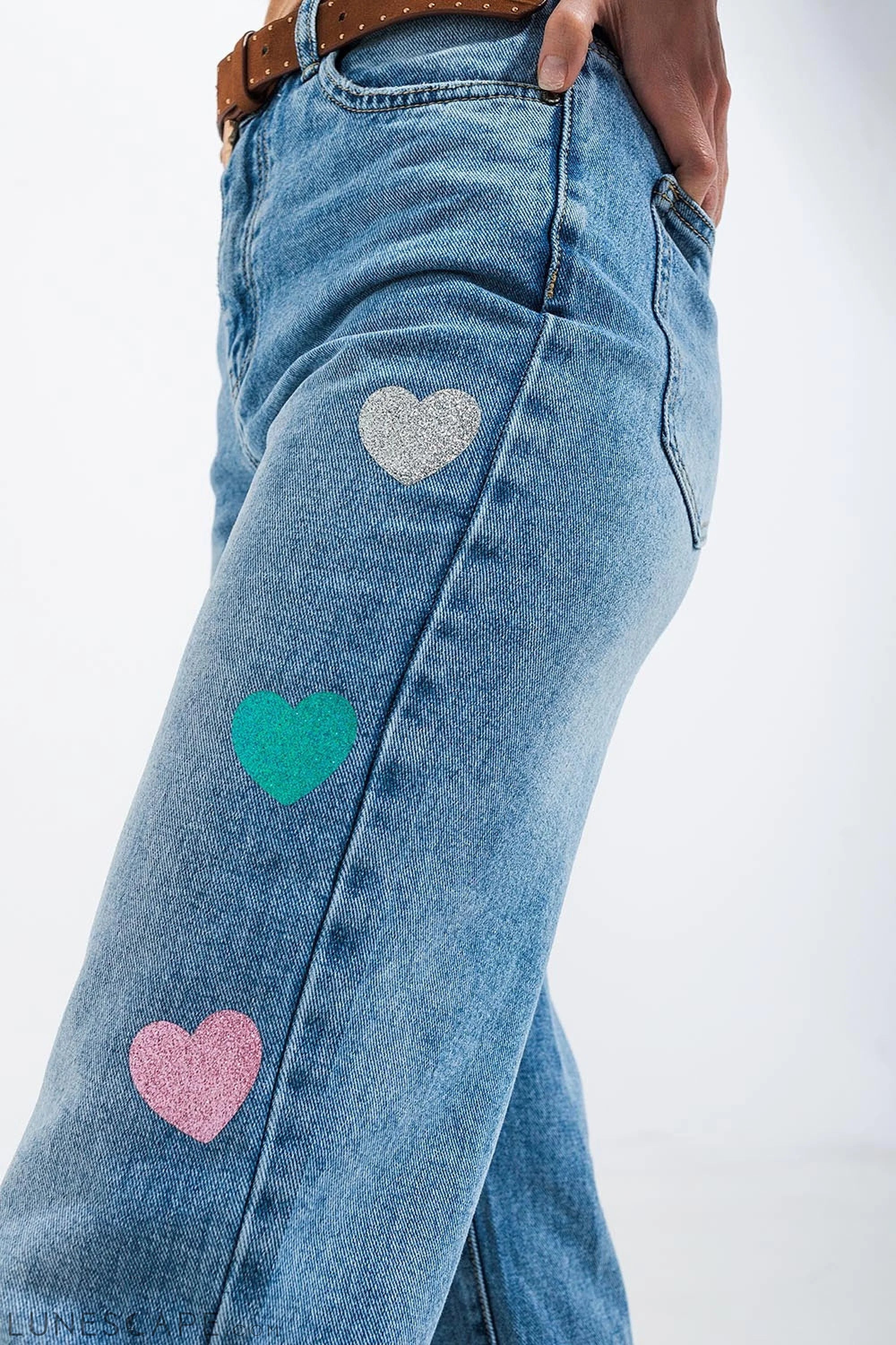 High Waisted Straight Leg Jean With Heart Print in Mid Wash LUNESCAPE