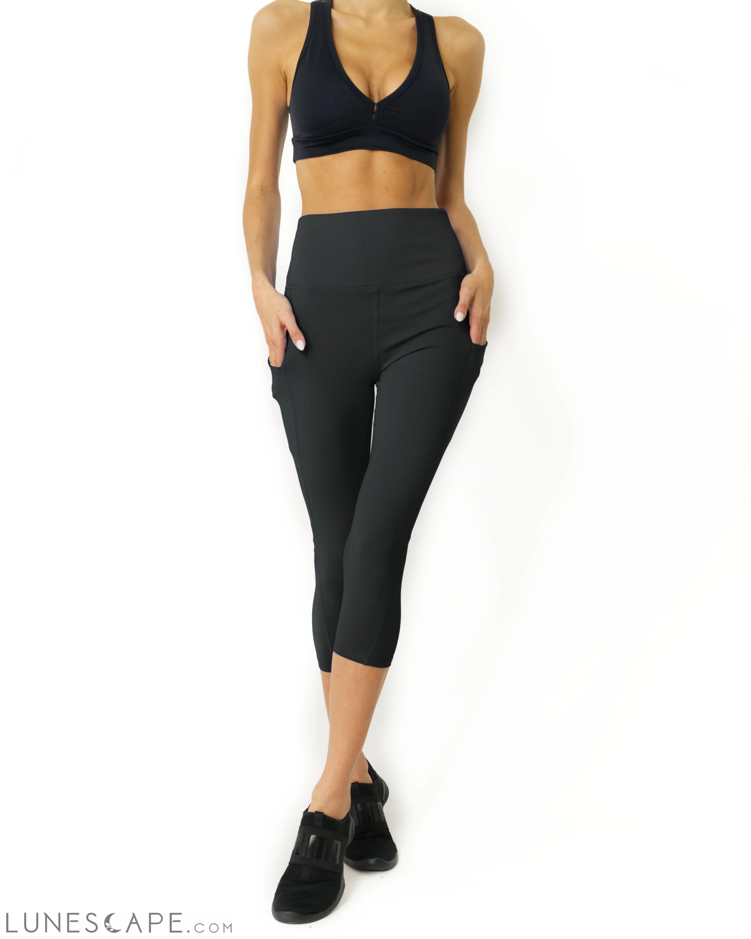 High Waisted Yoga Capri Leggings - Slate Grey LUNESCAPE