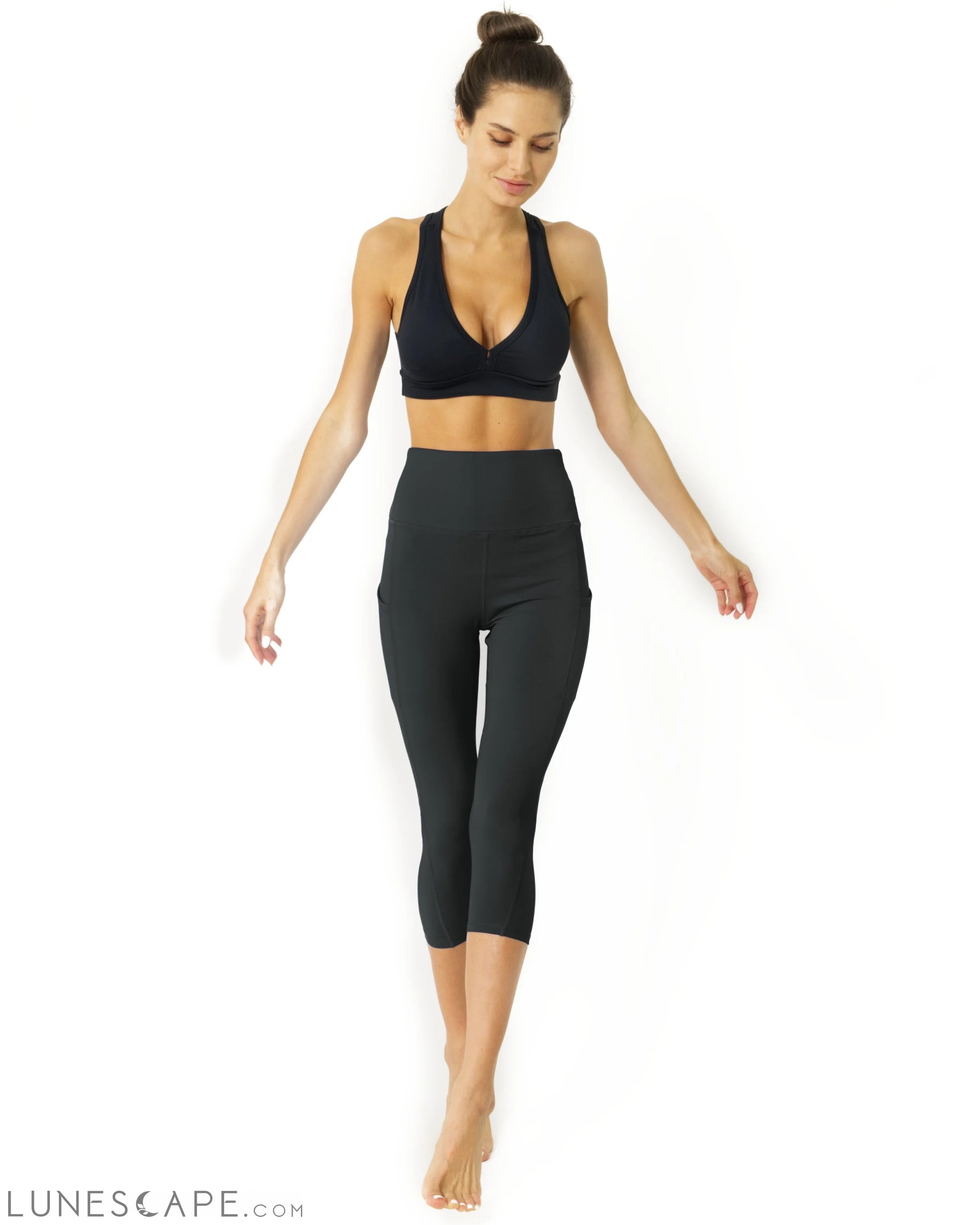 High Waisted Yoga Capri Leggings - Slate Grey LUNESCAPE