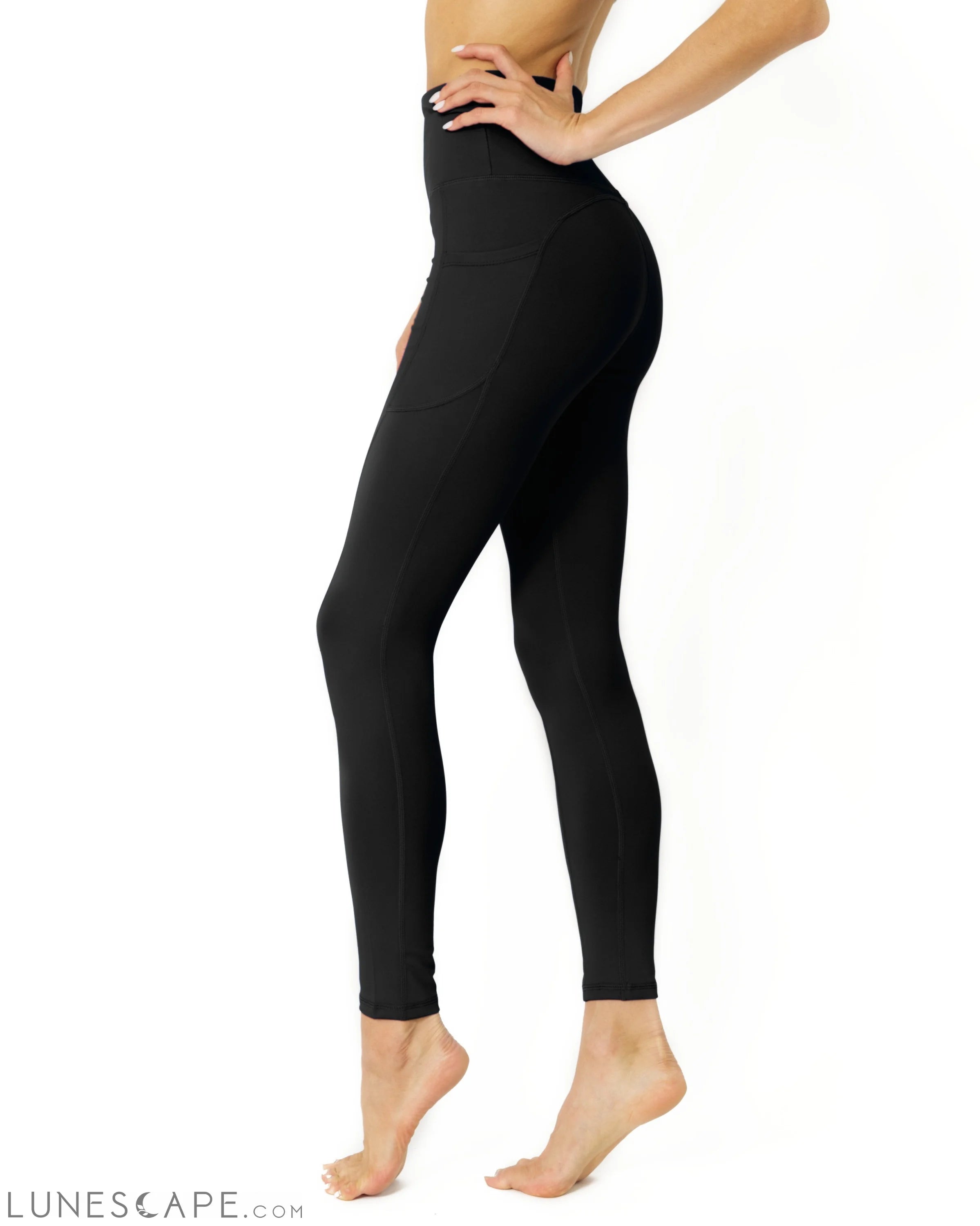 High Waisted Yoga Leggings - Black LUNESCAPE