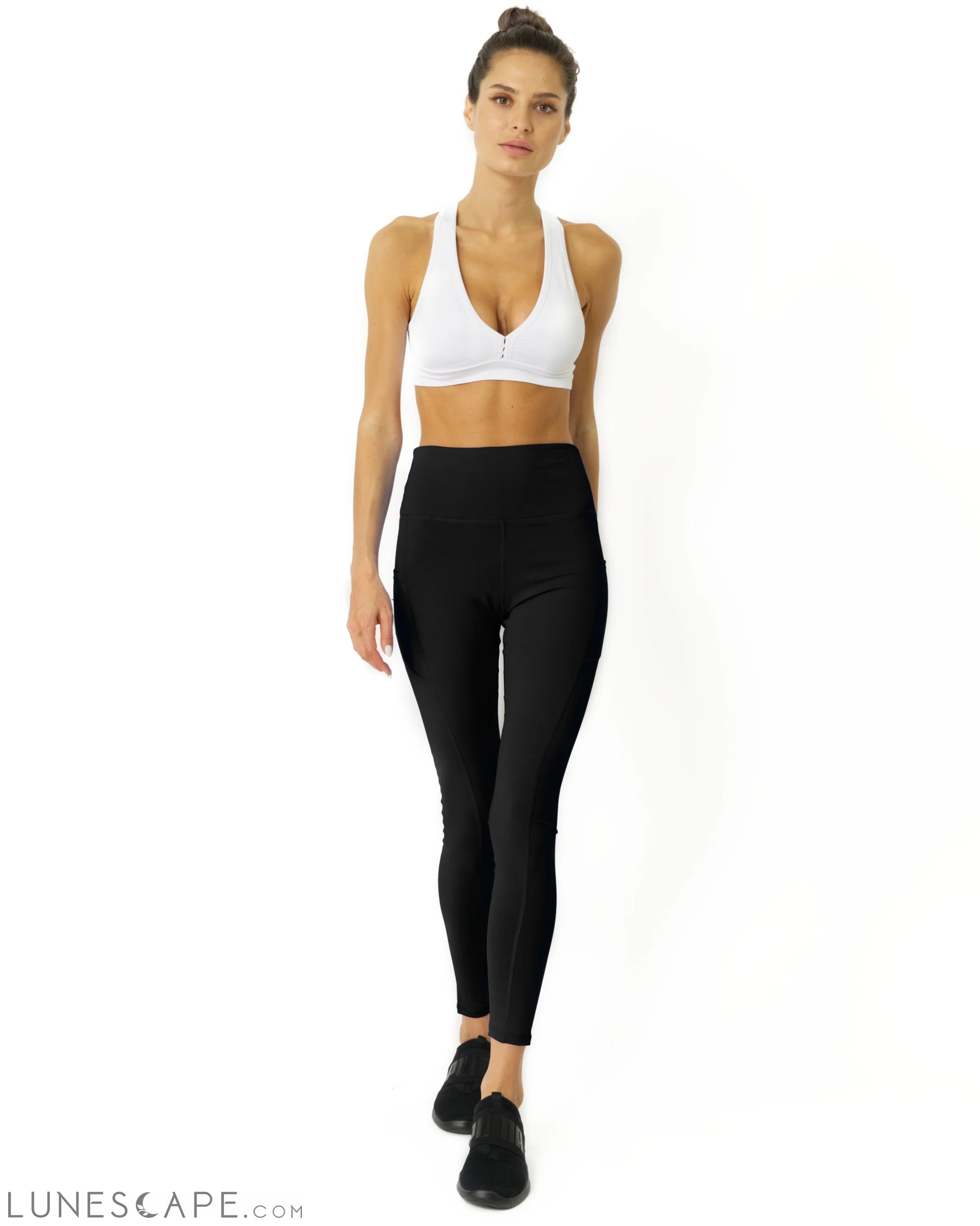 High Waisted Yoga Leggings - Black LUNESCAPE