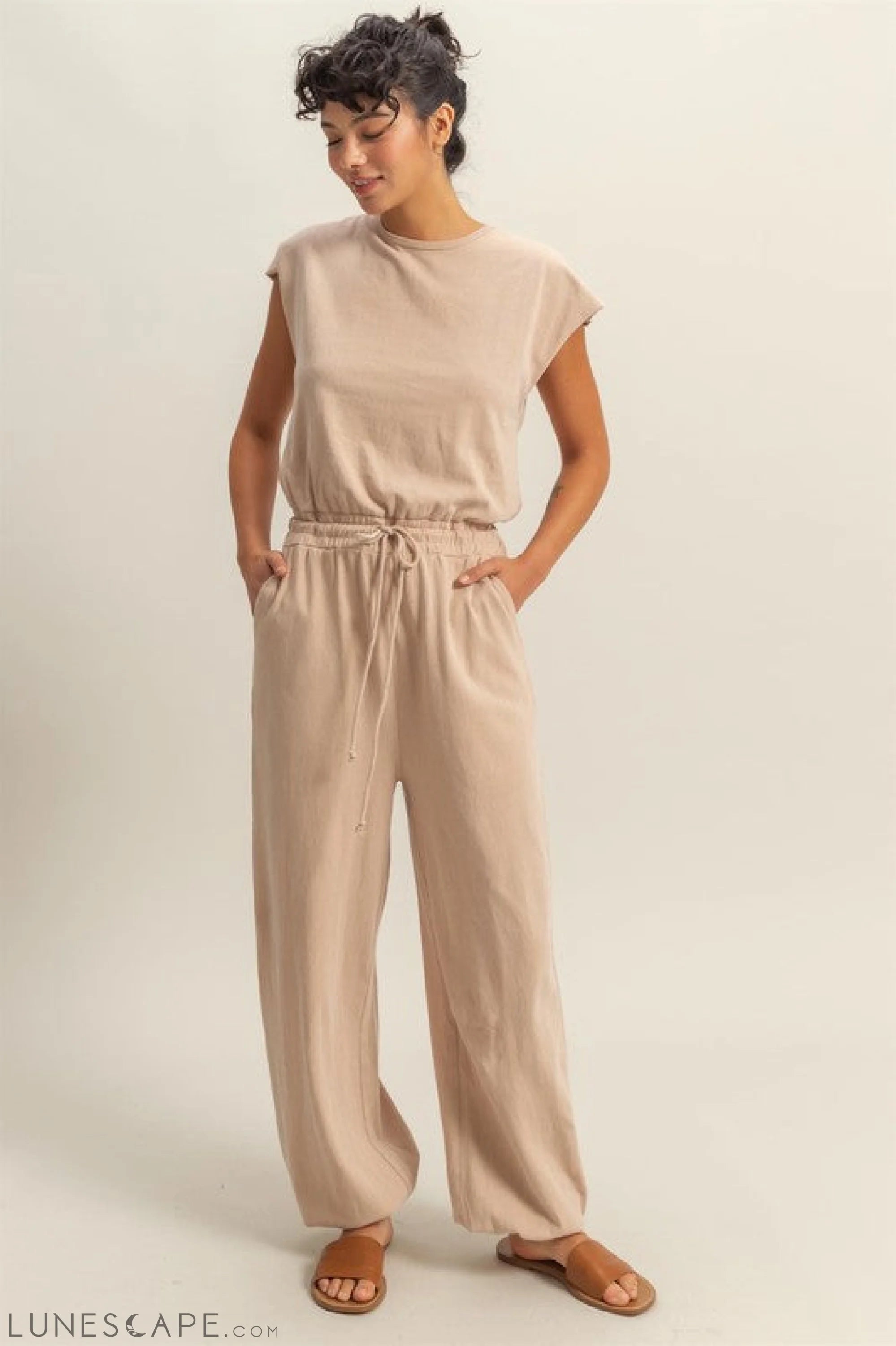 HYFVE Back Keyhole Round Neck Cap Sleeve Drawstring Jumpsuit LUNESCAPE