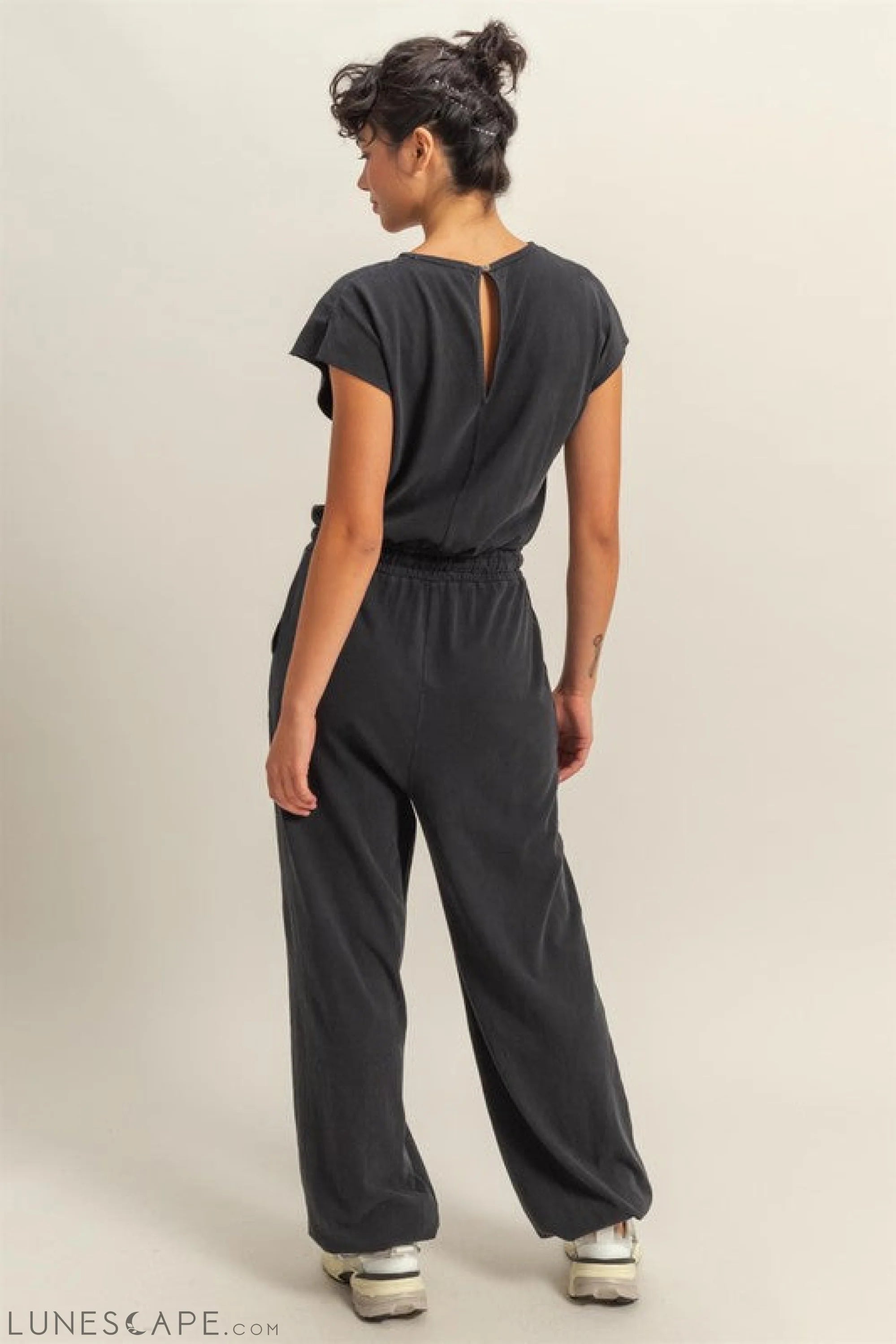 HYFVE Back Keyhole Round Neck Cap Sleeve Drawstring Jumpsuit LUNESCAPE