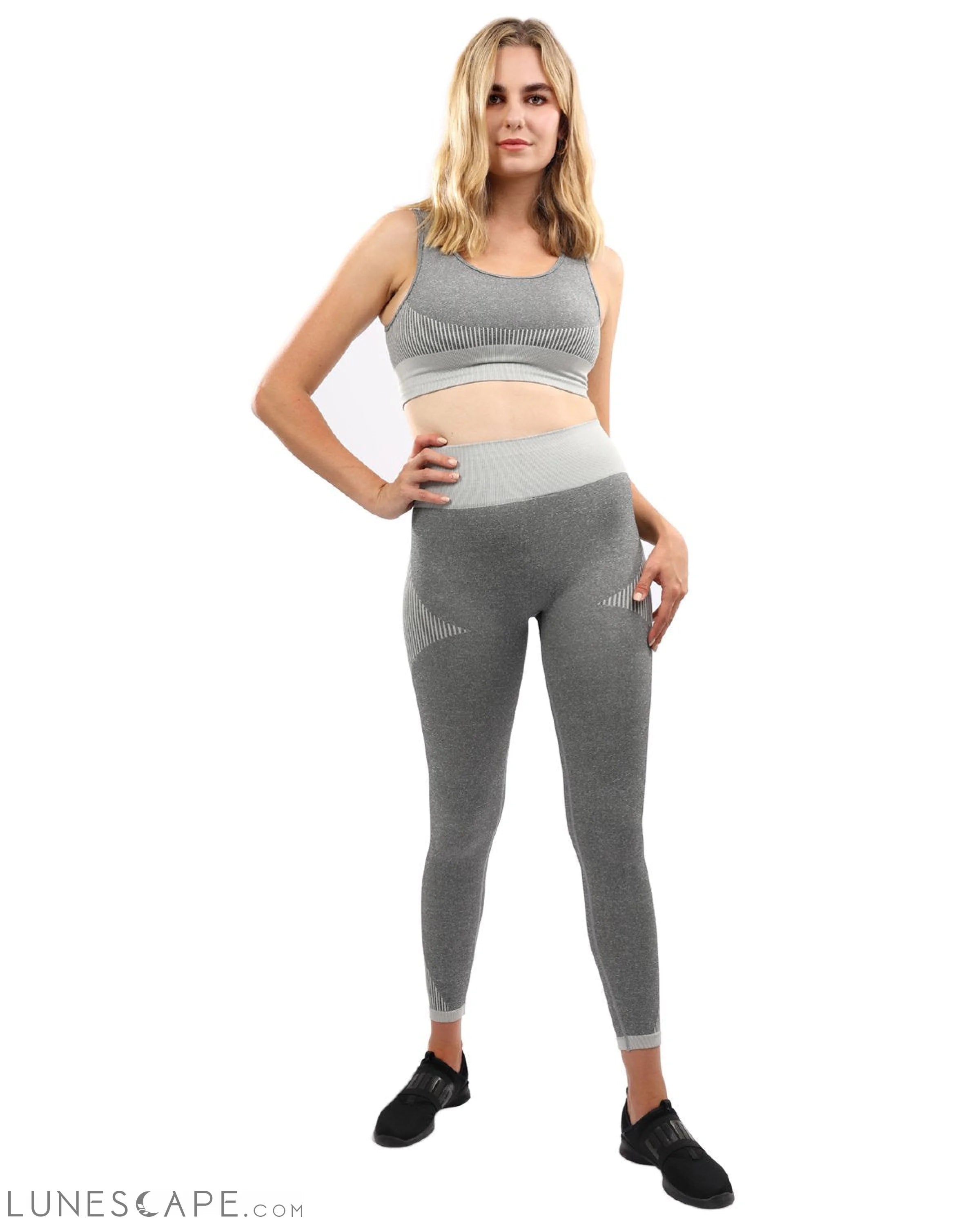 Isalda Seamless Leggings & Sports Bra Set - Grey LUNESCAPE