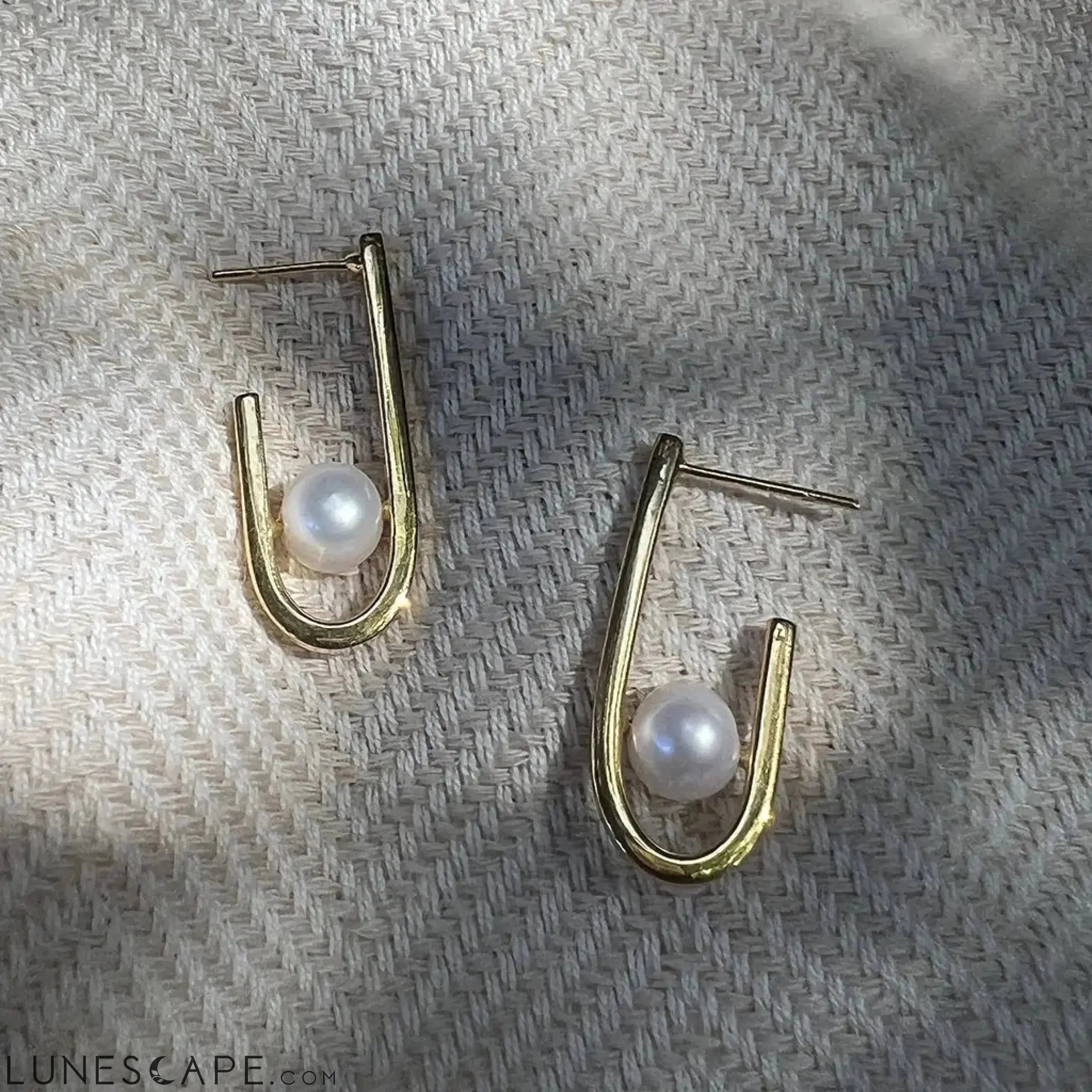 J Hoop Freshwater Pearl Earrings LUNESCAPE