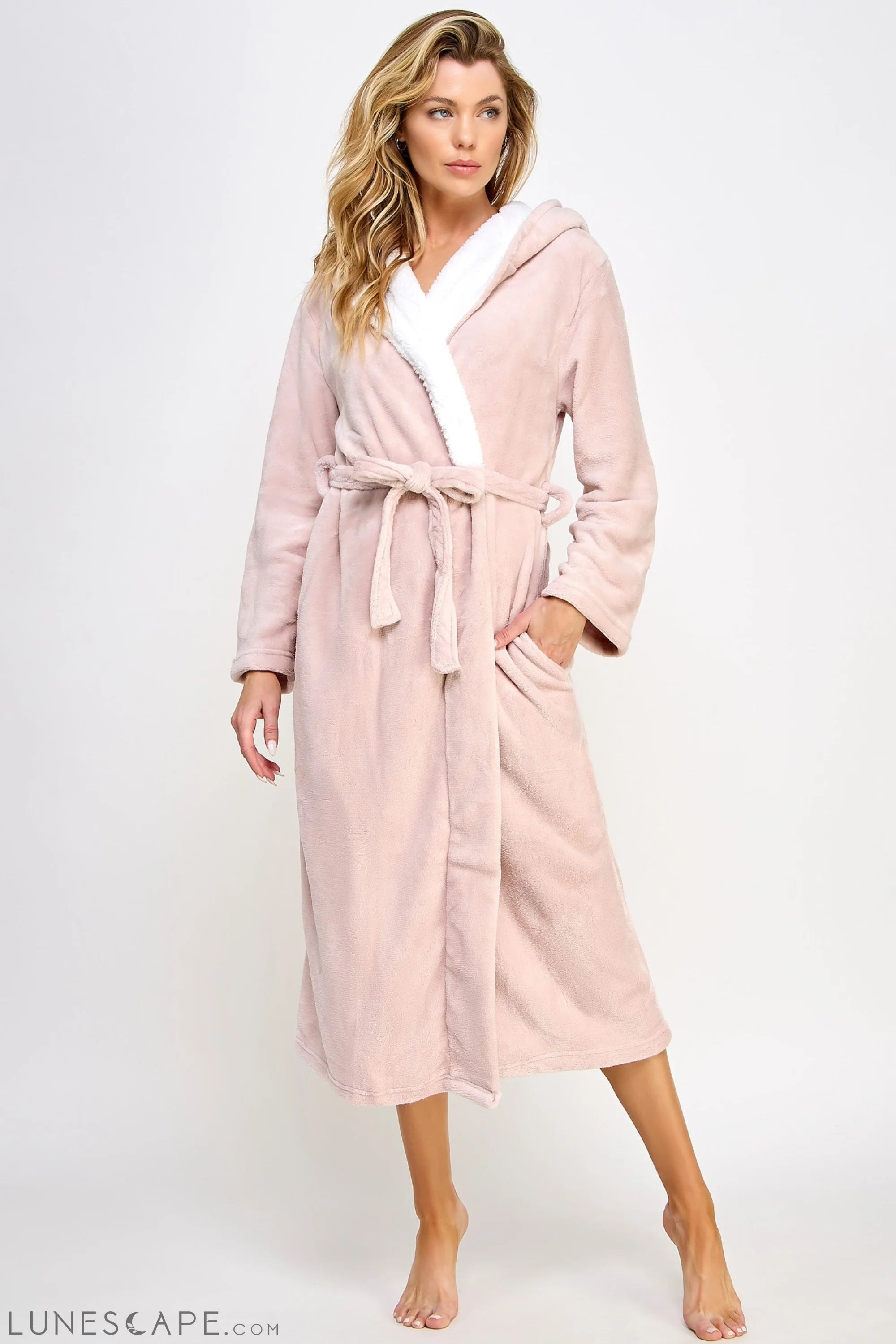 Janette Robe LUNESCAPE