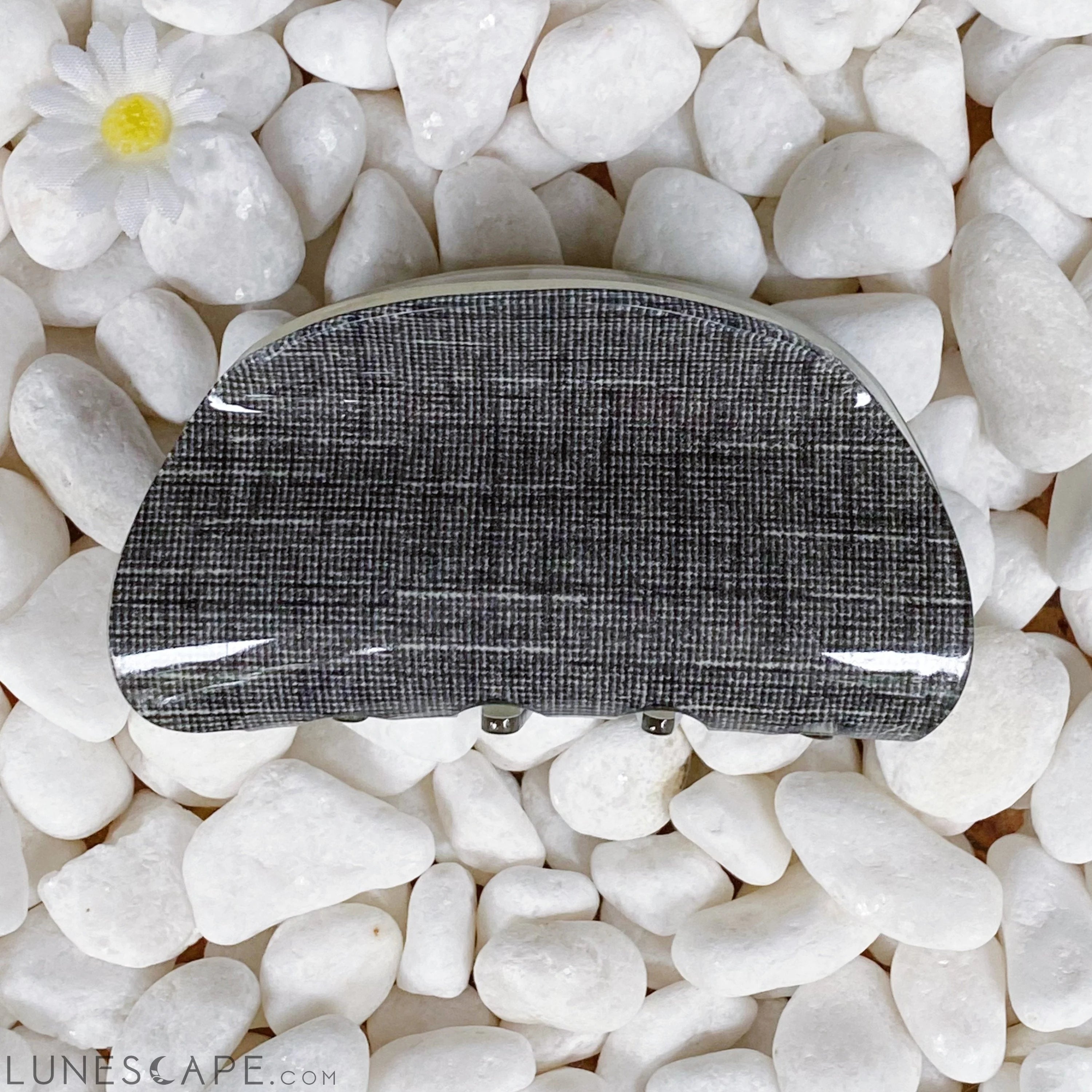 Jasmine Hair Claw LUNESCAPE