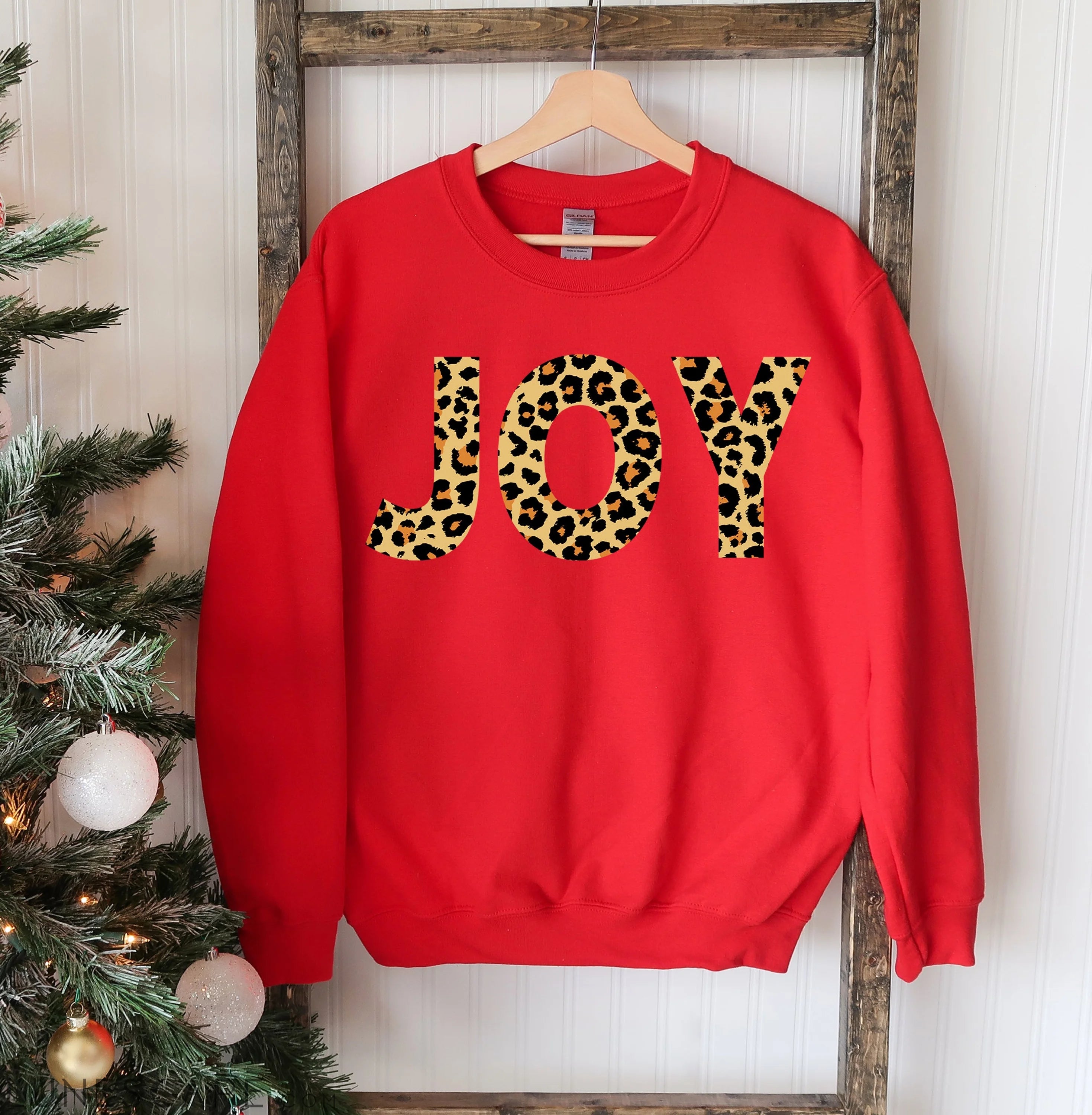 Joy Christmas Sweatshirt LUNESCAPE