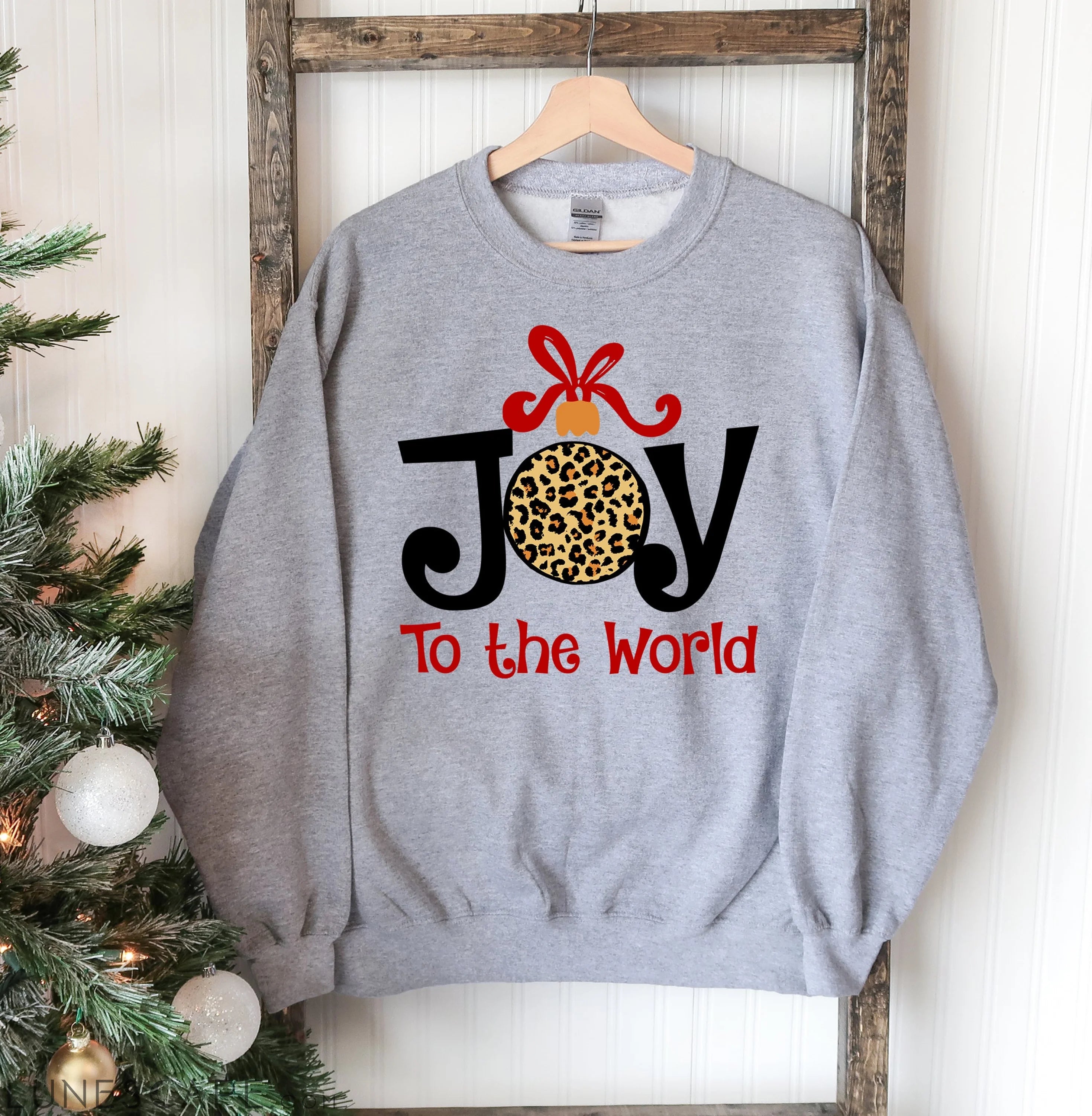 Joy To The World Christmas Sweatshirt LUNESCAPE