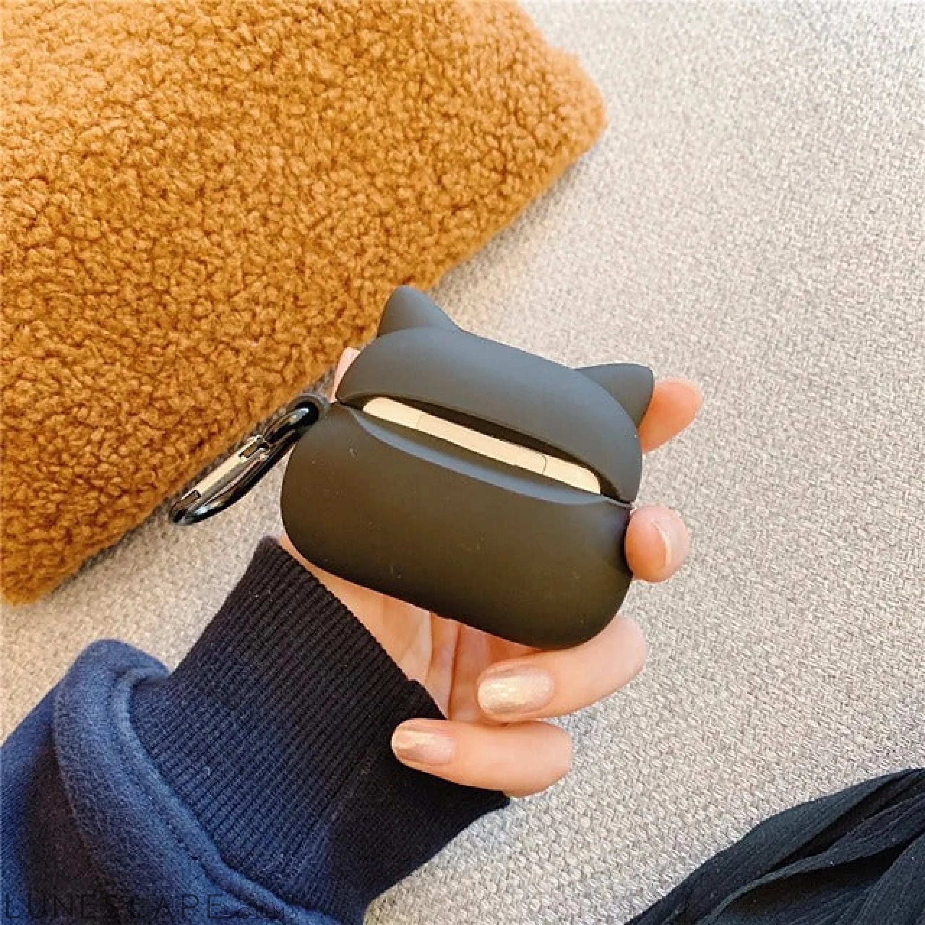 Kabimon AirPods Pro Shockproof Headphone Case LUNESCAPE