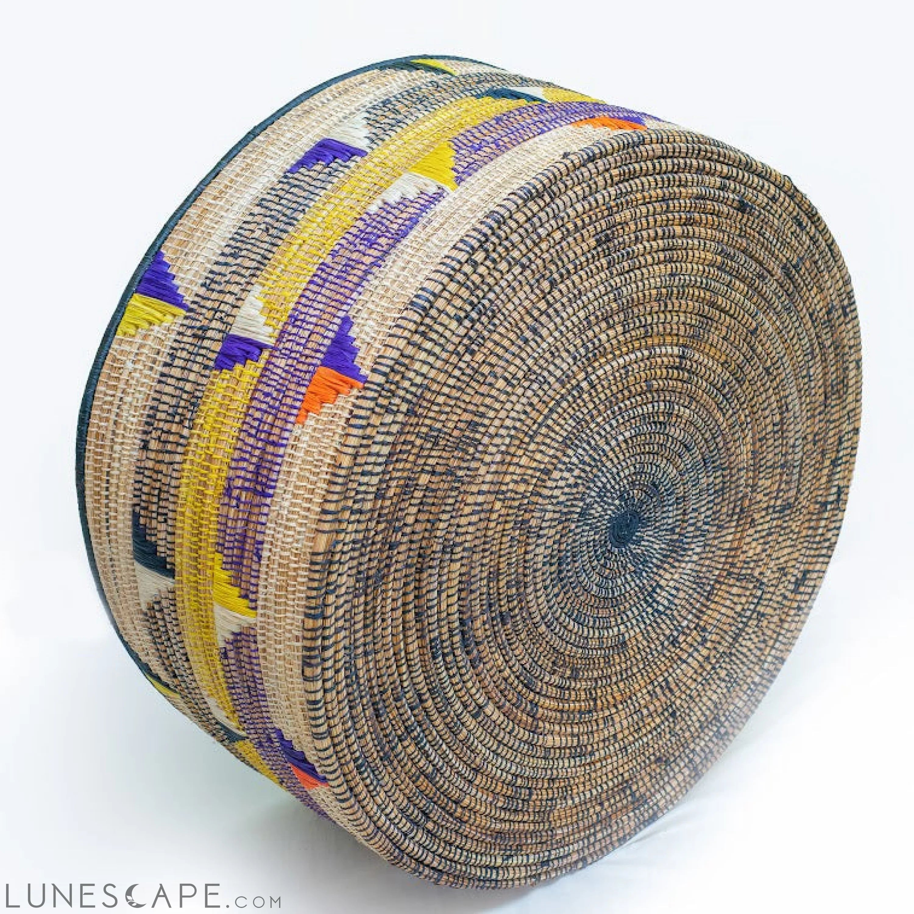 Kahama  Eco-friendly Pet Bed LUNESCAPE