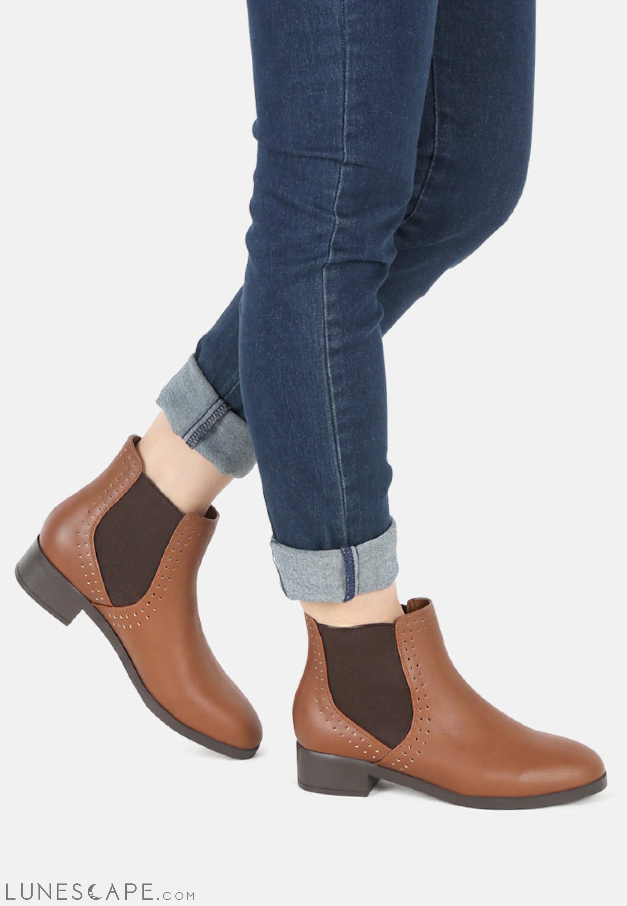 Kimberly Chelsea Boots LUNESCAPE