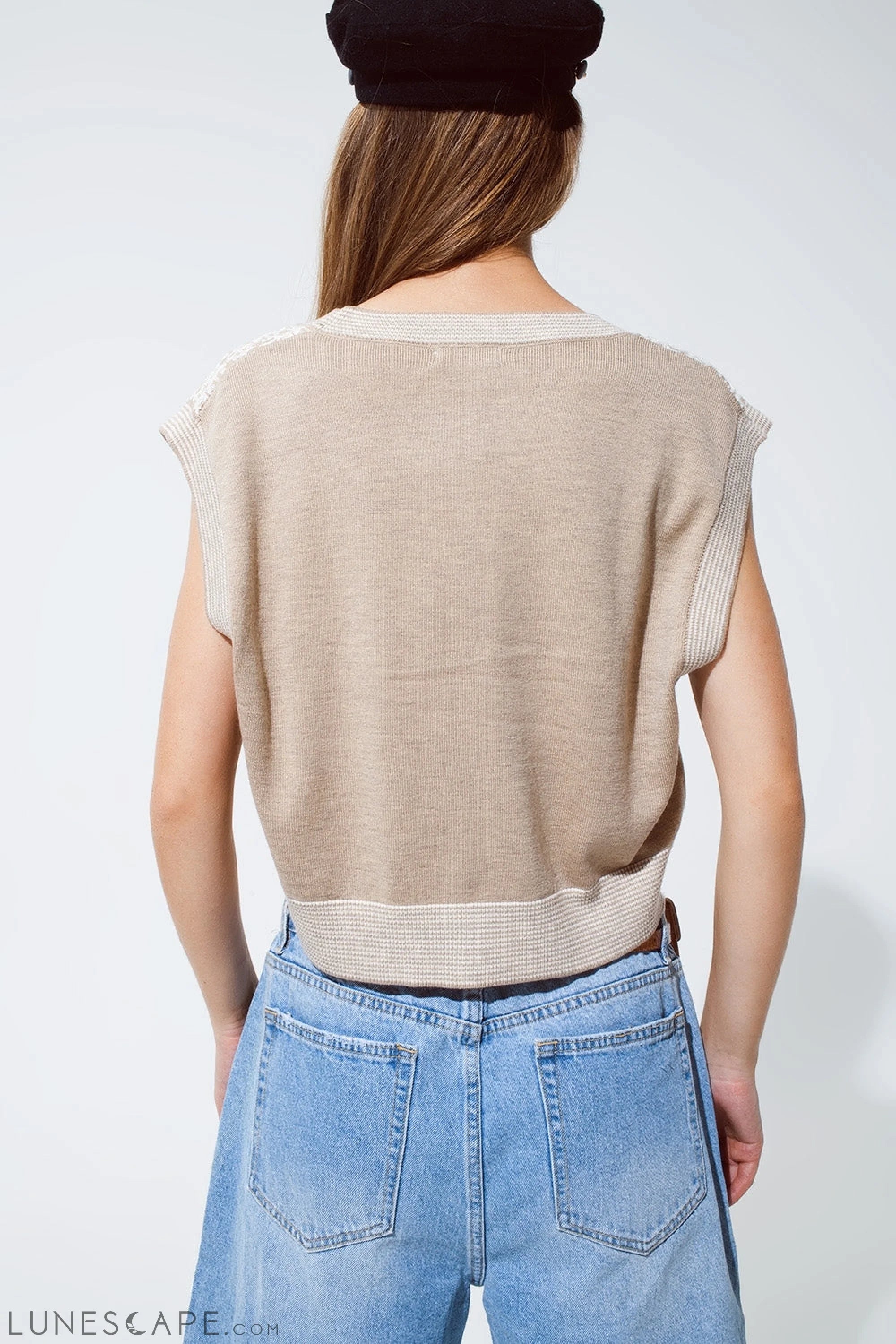 Knitted Cropped Vest With Rib Trim in Beige LUNESCAPE