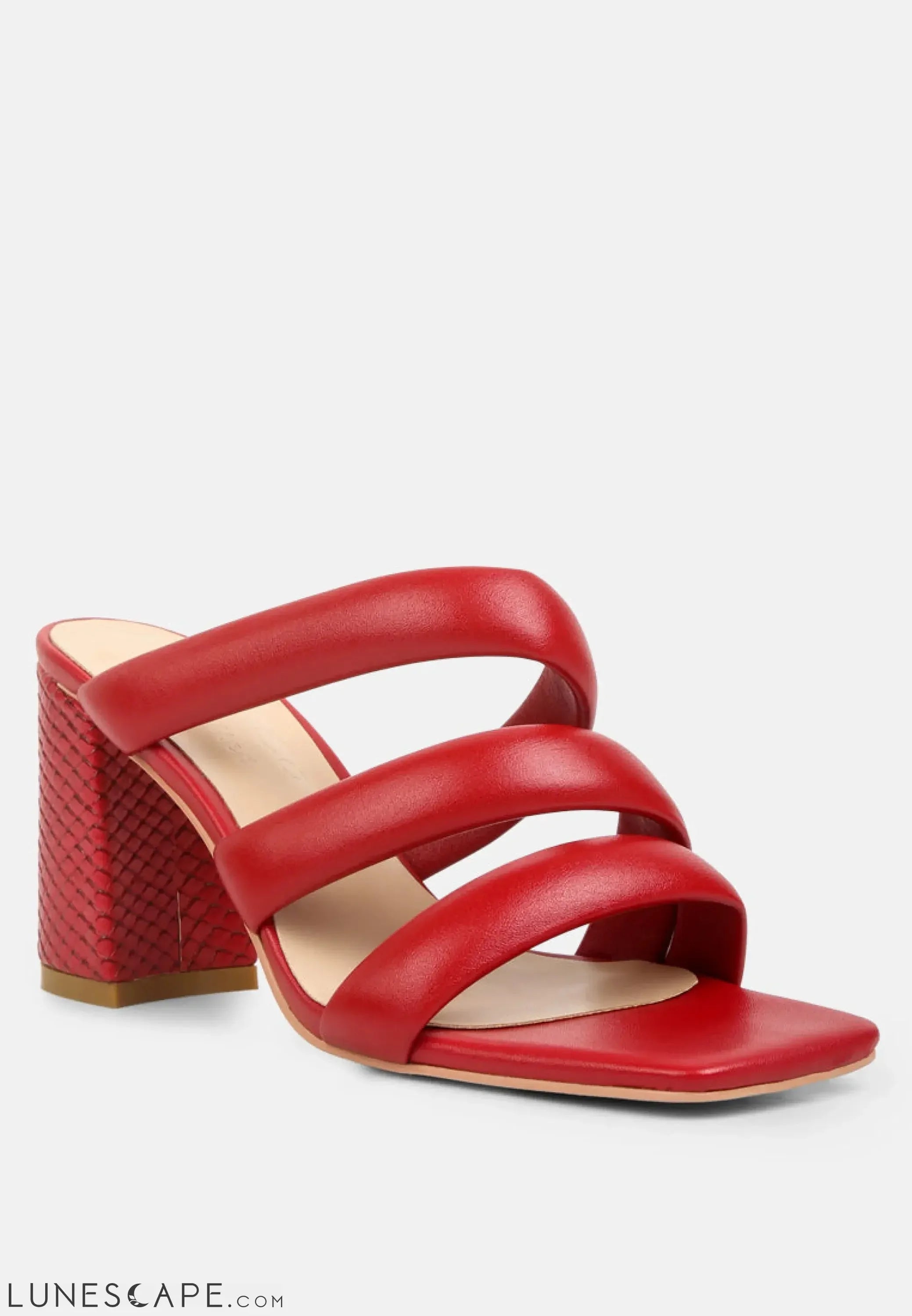 Kywe Textured Heel Chunky Strap Sandals LUNESCAPE