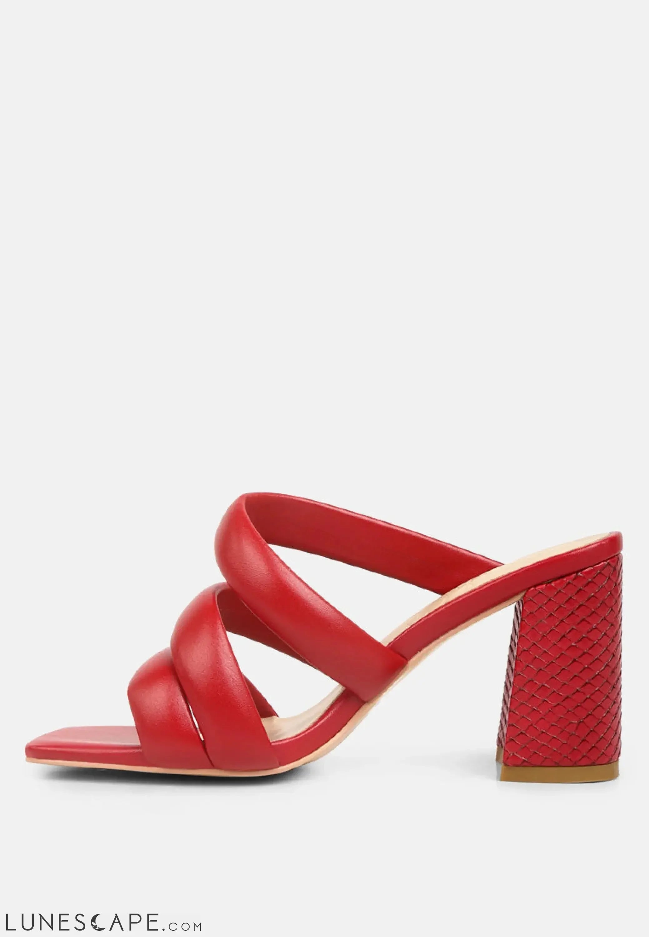 Kywe Textured Heel Chunky Strap Sandals LUNESCAPE