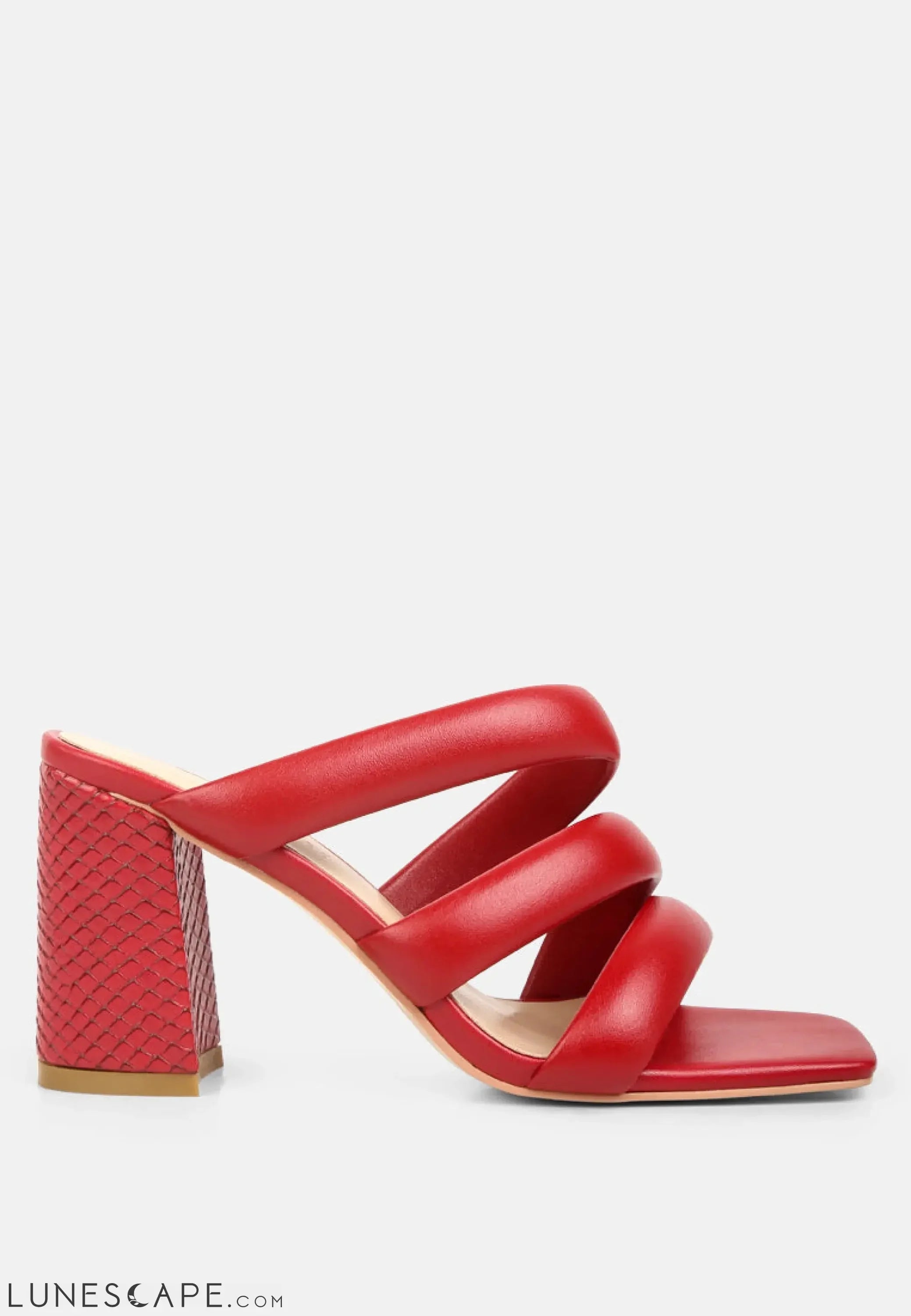 Kywe Textured Heel Chunky Strap Sandals LUNESCAPE