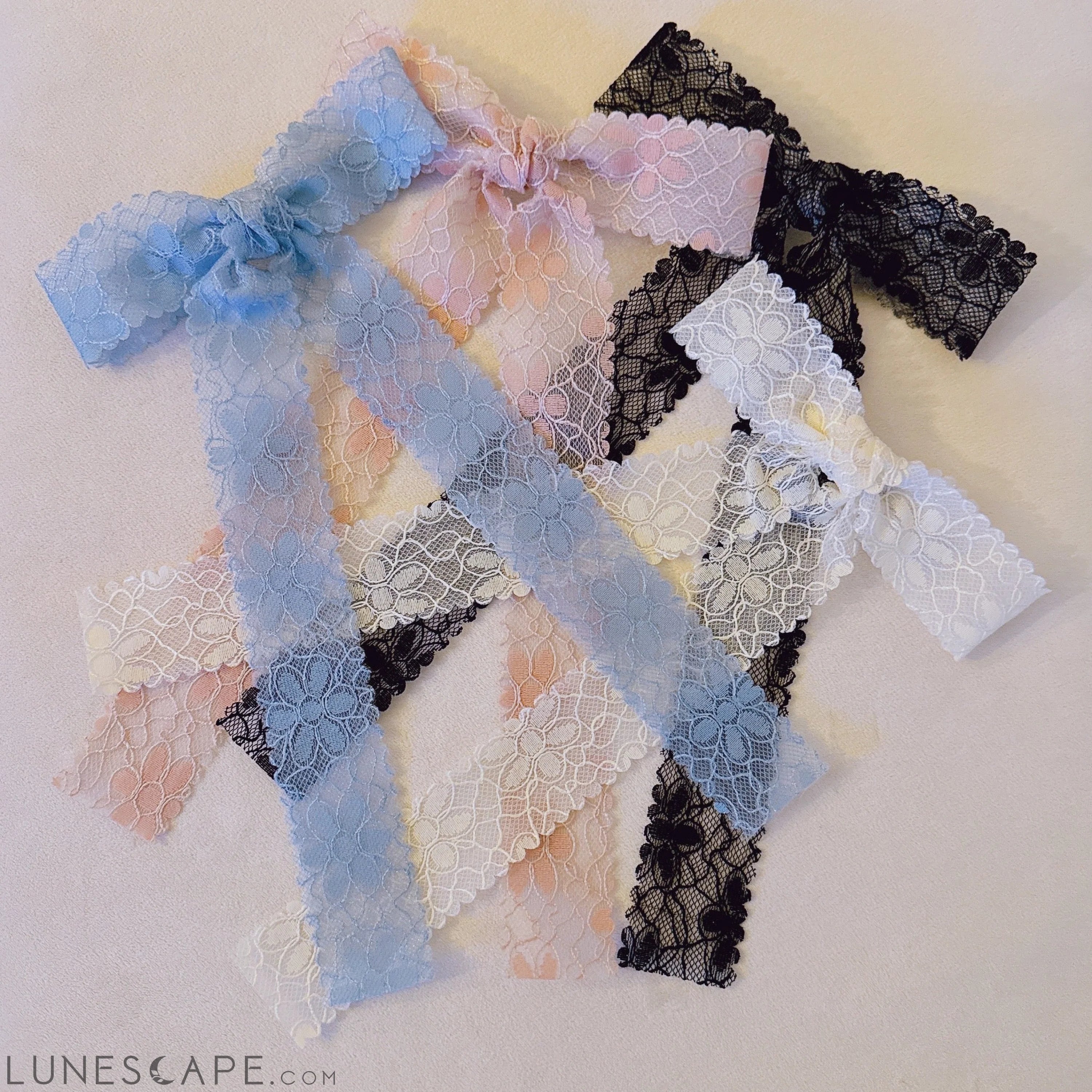 Lace Belle Bow Hair Clip LUNESCAPE