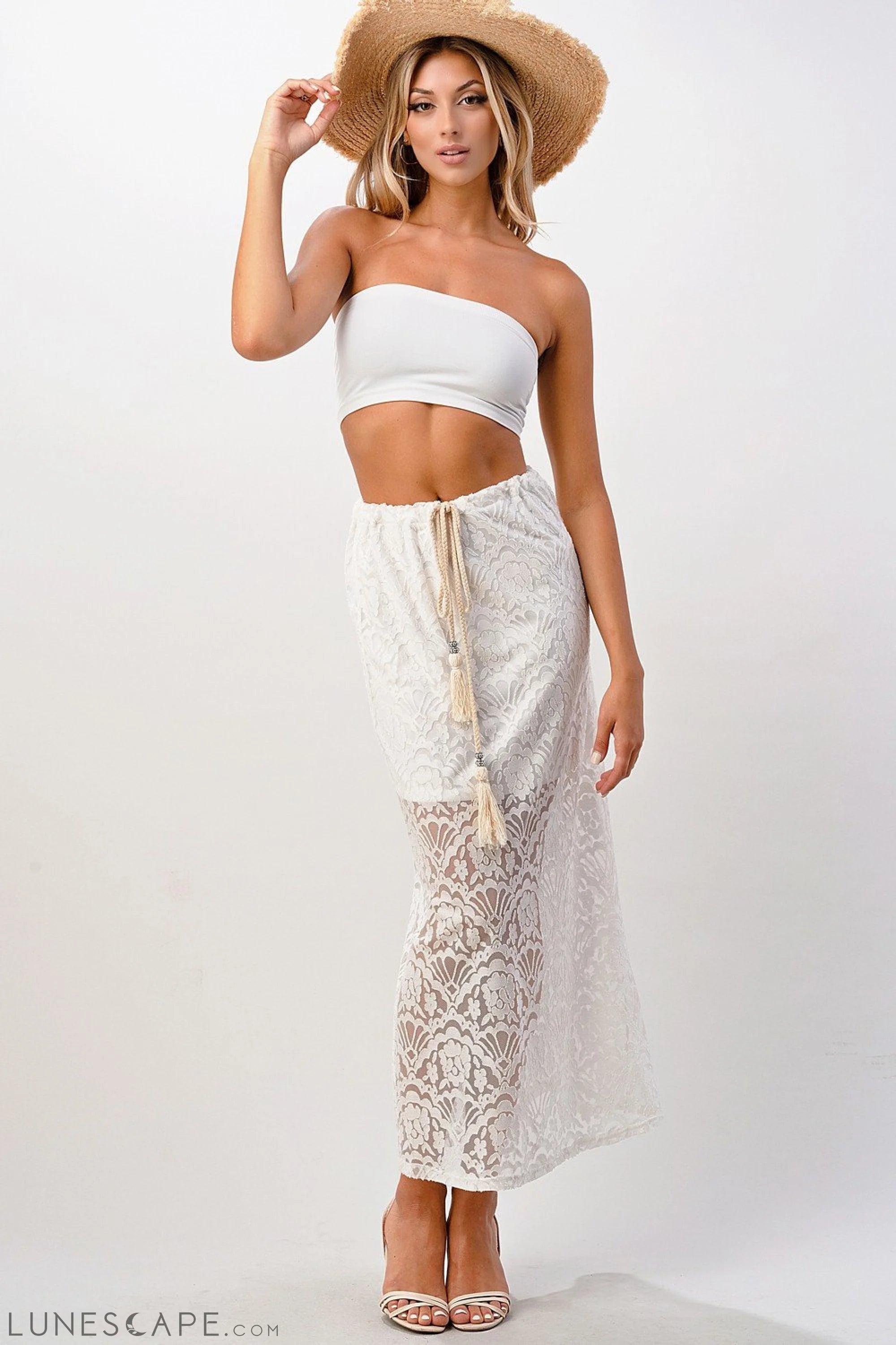 Lace Maxi Skirt With Cotton-Core Bow LUNESCAPE