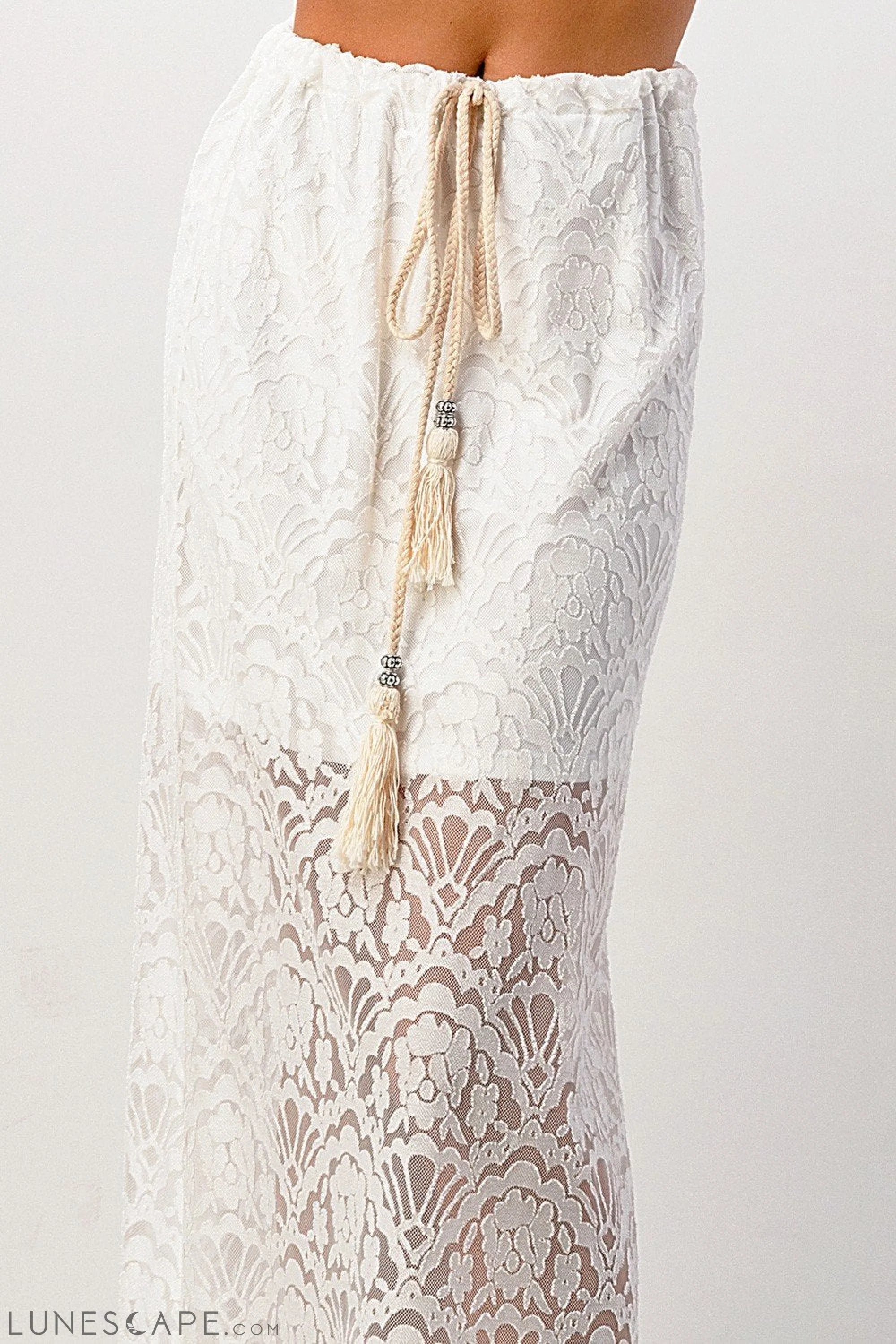 Lace Maxi Skirt With Cotton-Core Bow LUNESCAPE
