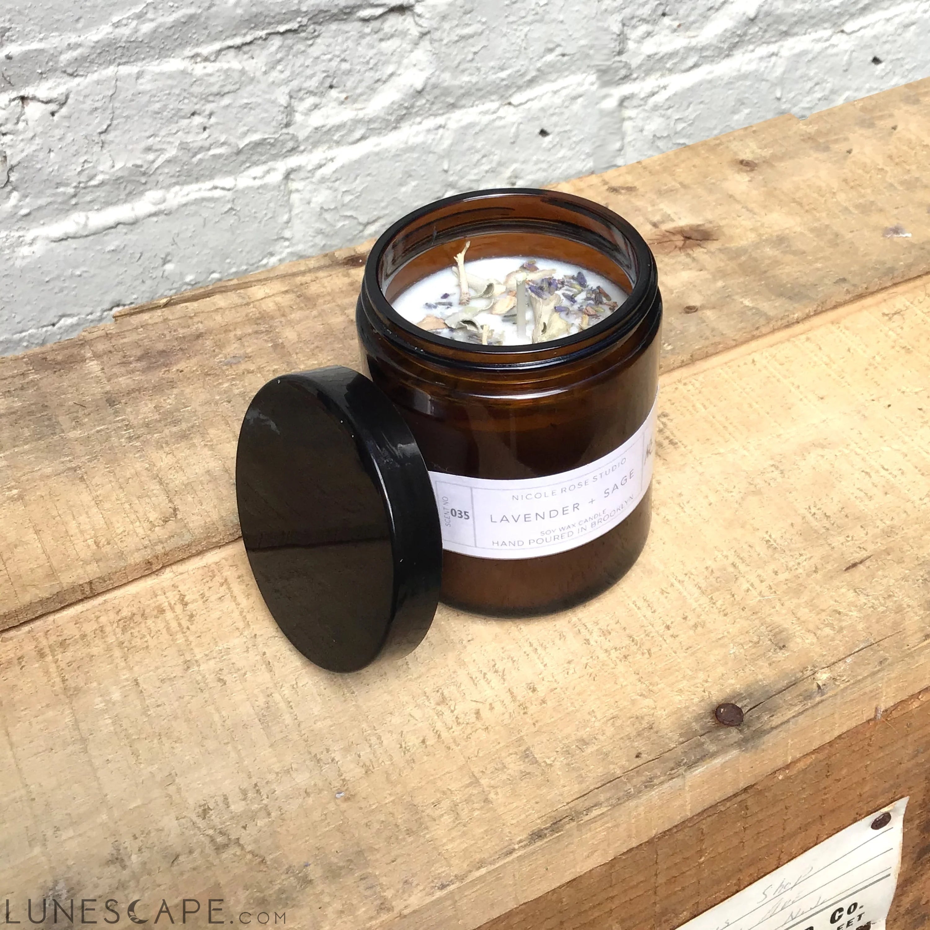 Lavender + White Sage Aromatherapy Scented Soy Wax Candle LUNESCAPE