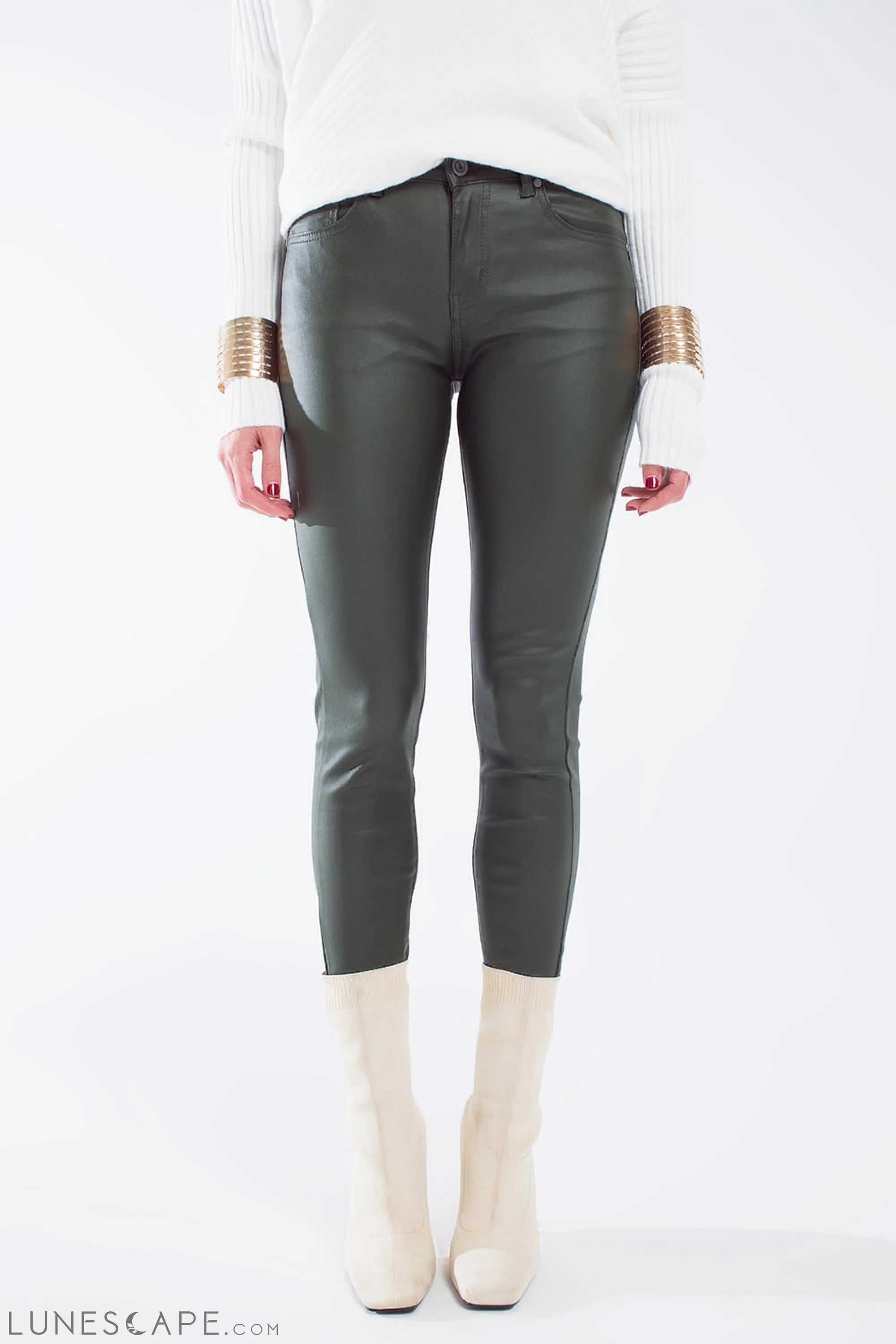 Leatherette Effect Super Skinny Pants in Olive Green Women’s Fashion - Women’s Clothing - Bottoms - Pants & Capris