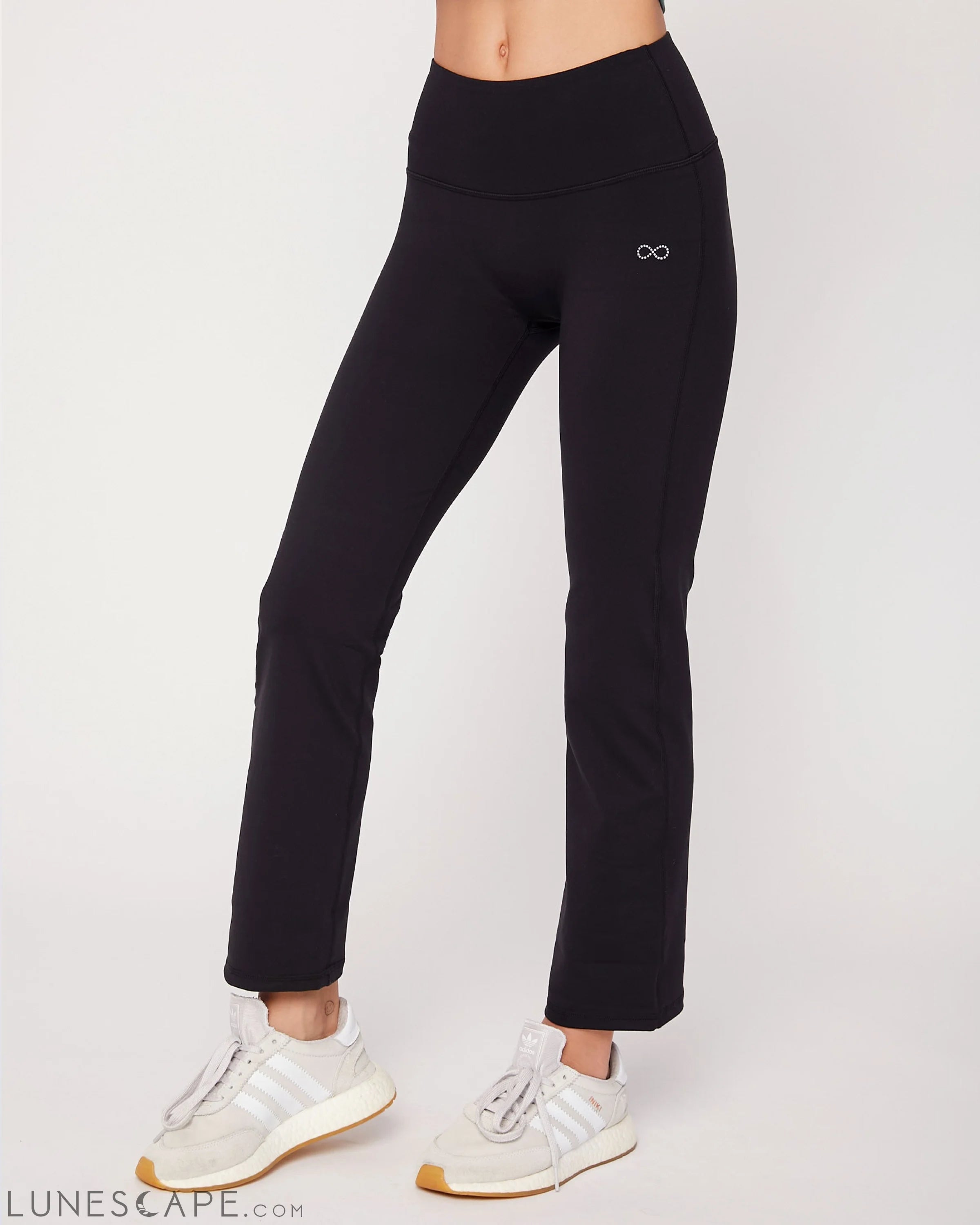 Lexi Bootcut Cloudlux Leggings 25.5" LUNESCAPE