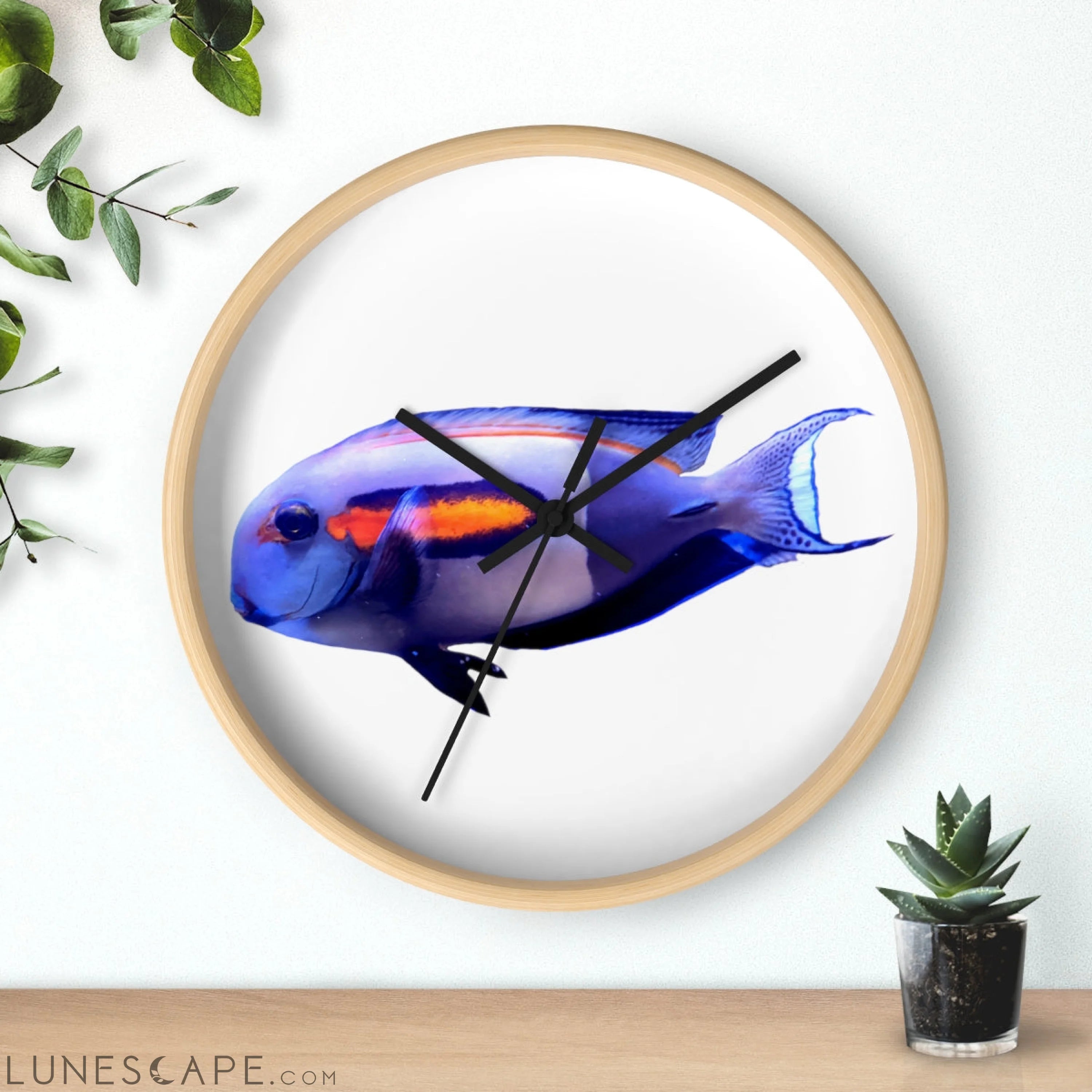 Light White Fish Wall clock LUNESCAPE
