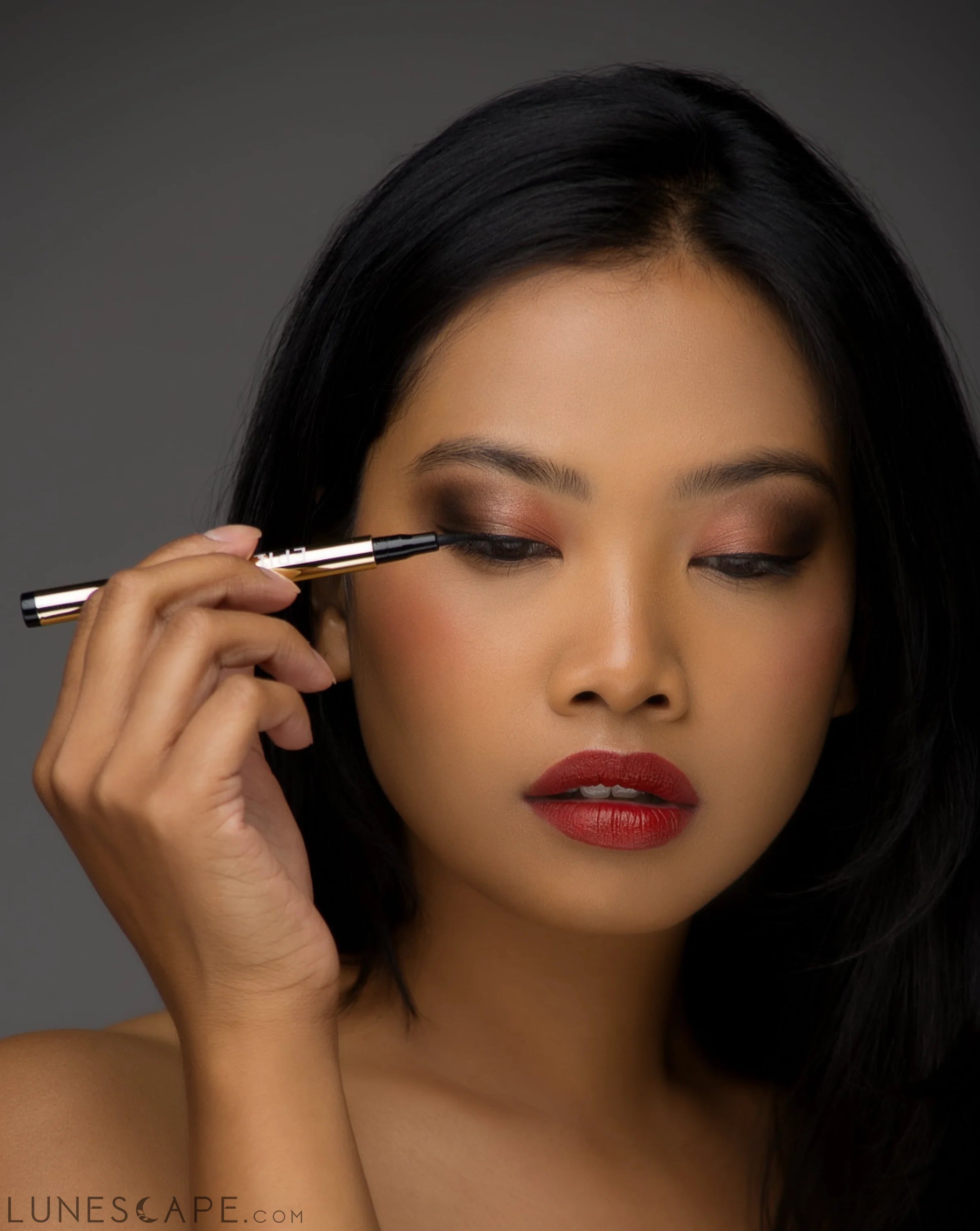 Liquid Eyeliner Pens - Non-Smudge, Waterproof LUNESCAPE