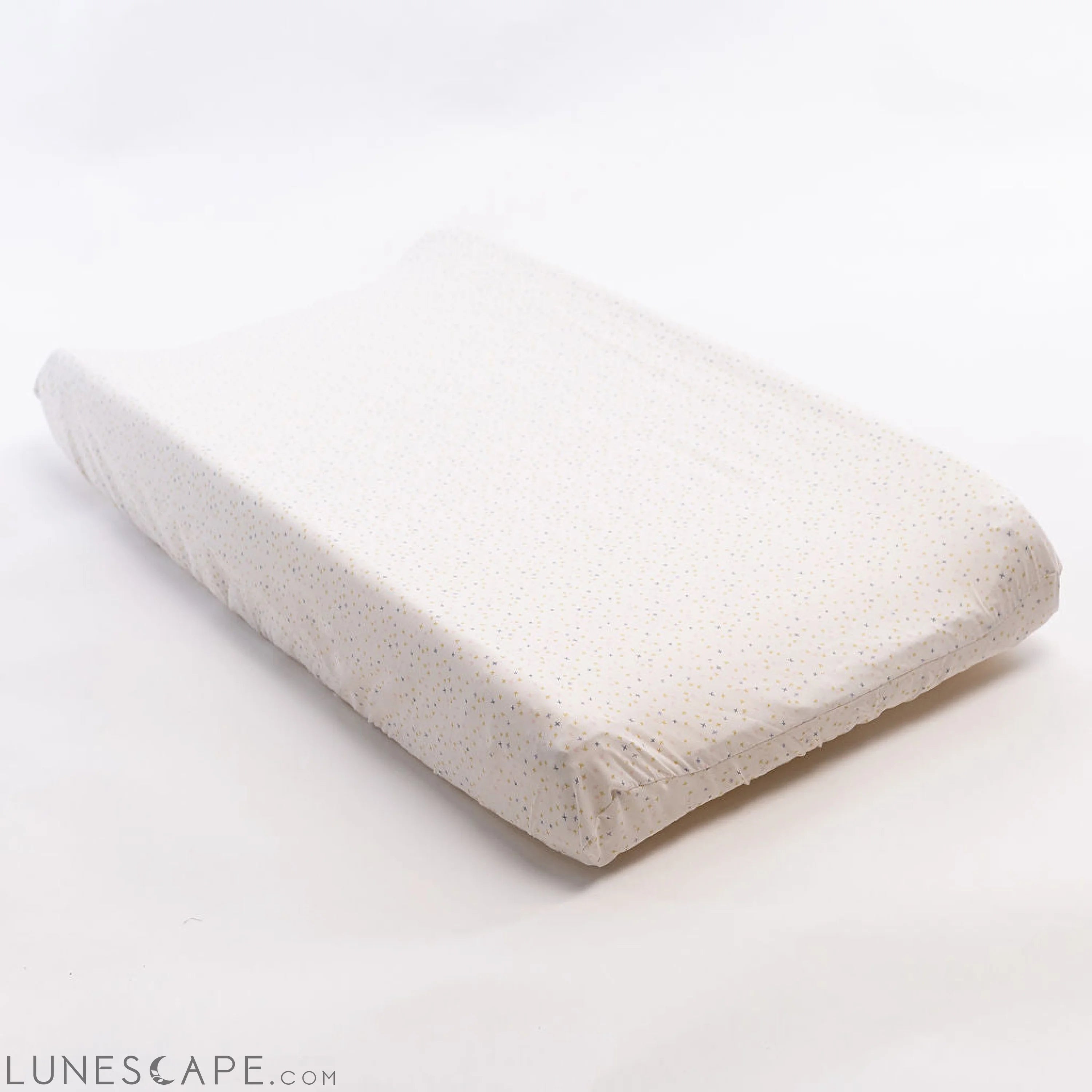 Little Tiny Hugs Changing Pad Cover LUNESCAPE