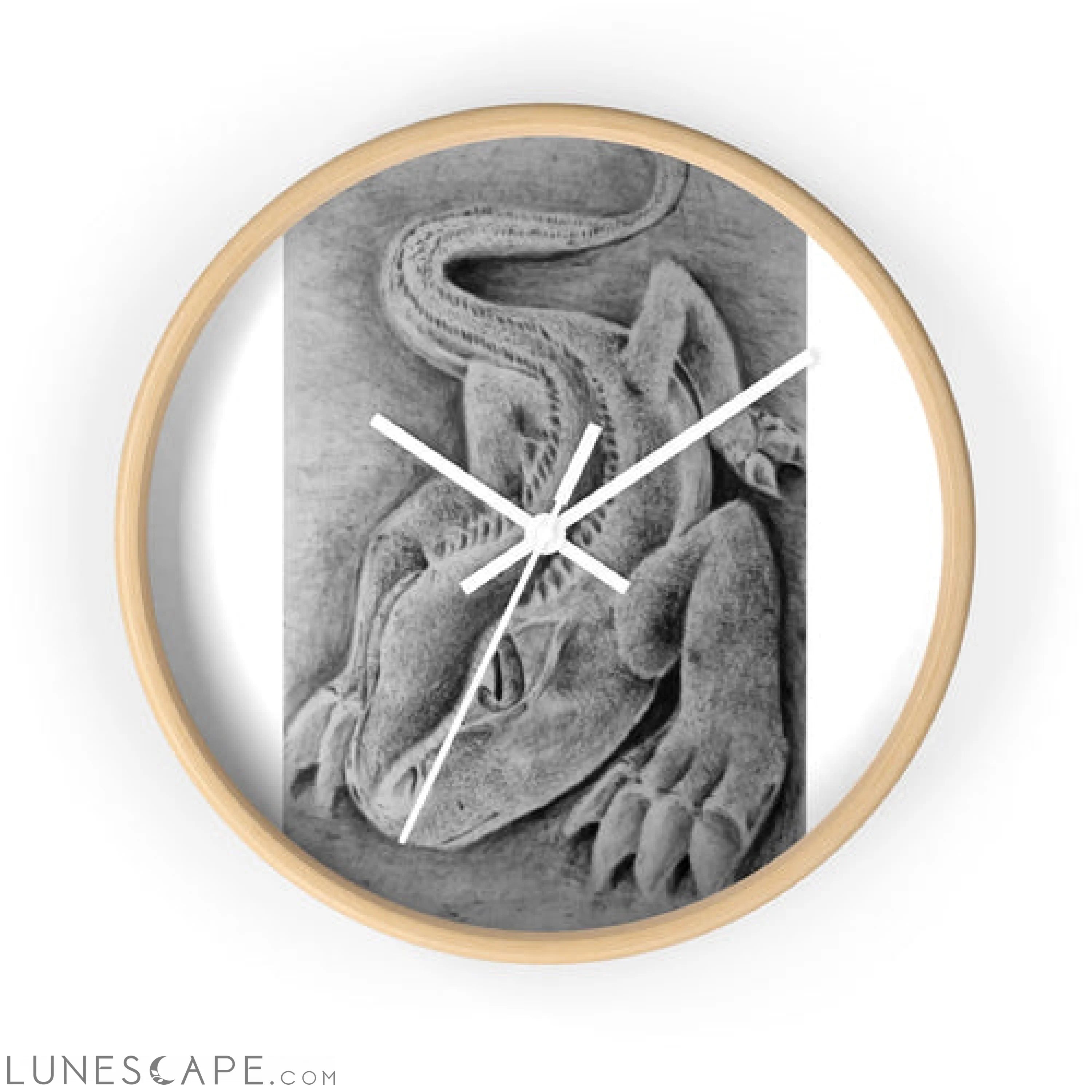 Lizzy the Lizard Wall clock LUNESCAPE