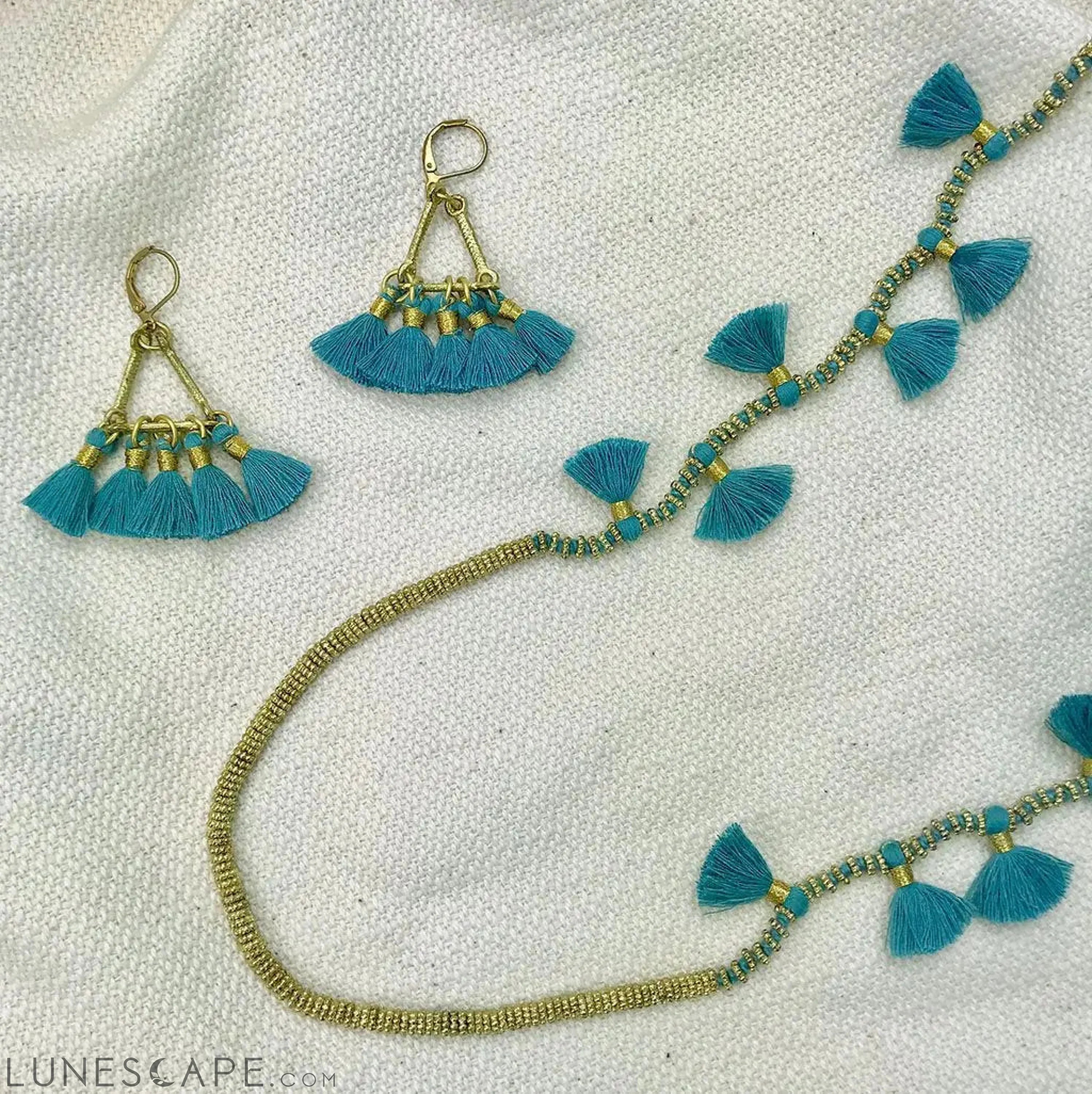 Lola Fan Earrings LUNESCAPE