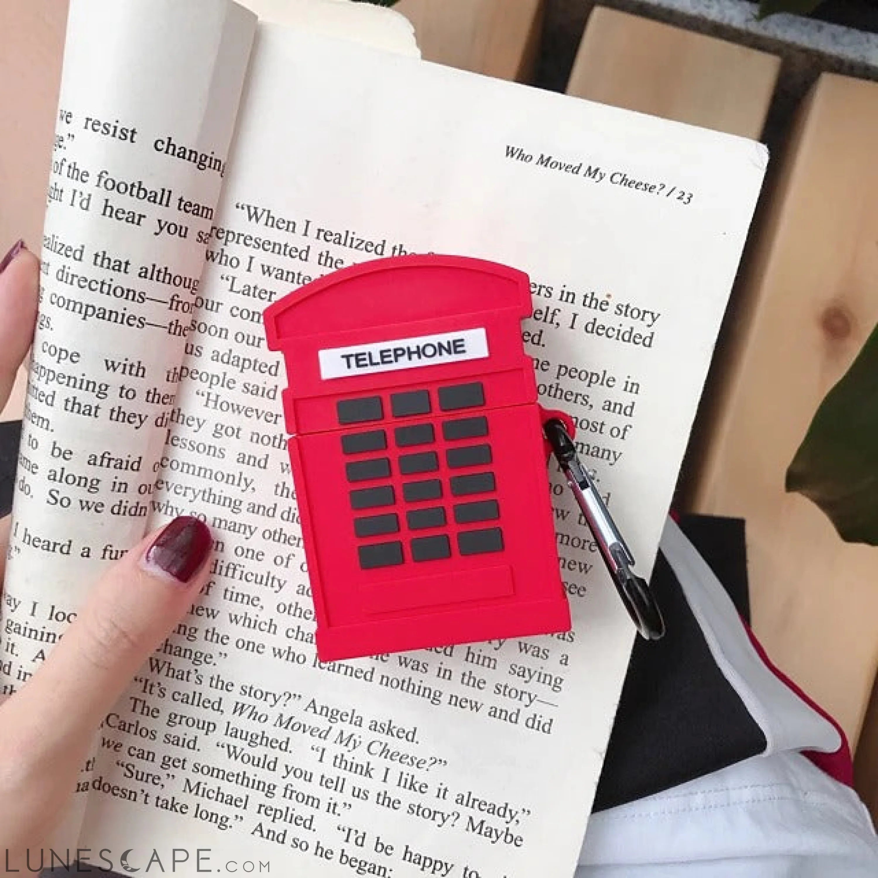 London Red Telephone Box AirPods Case LUNESCAPE