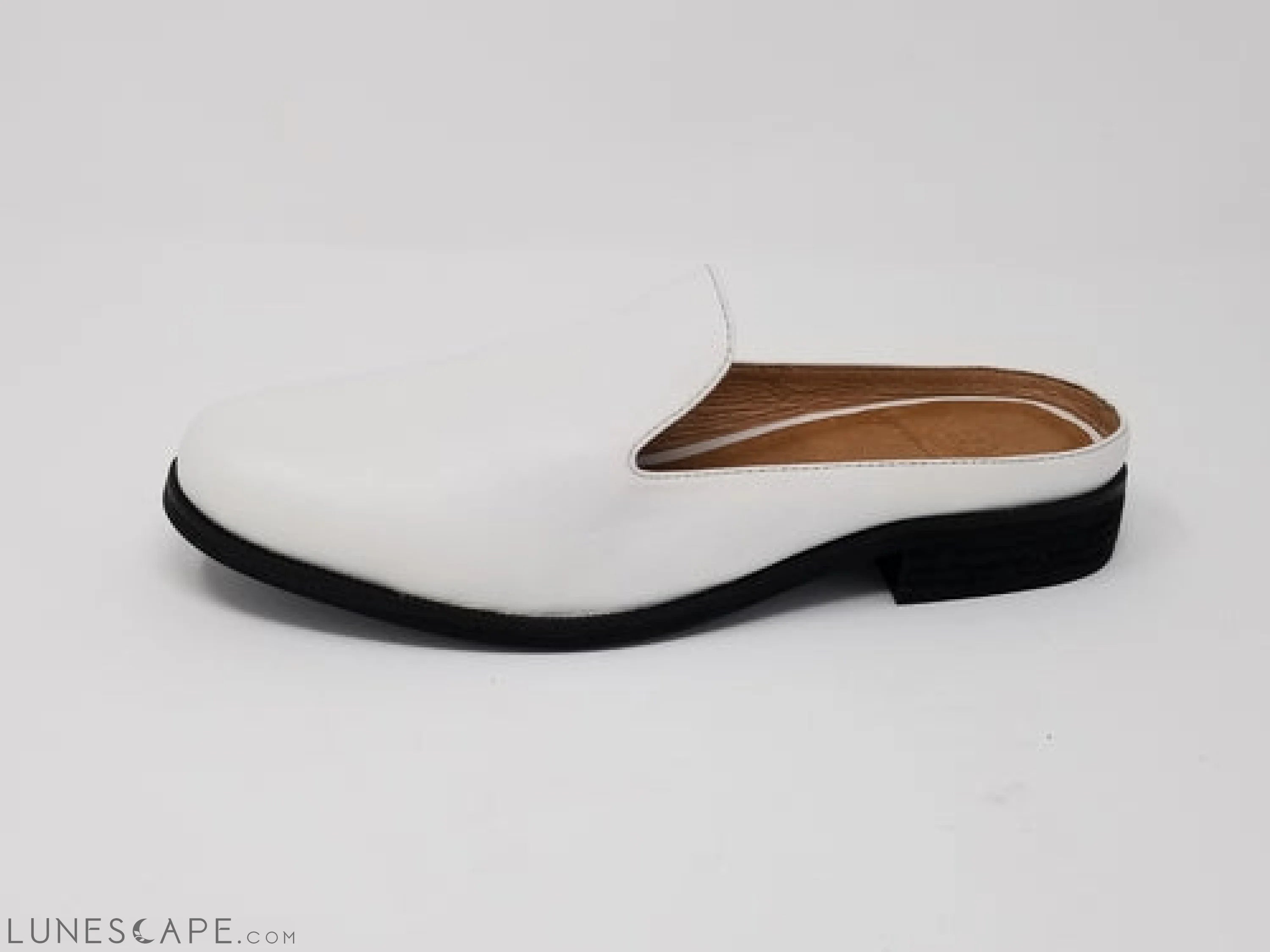 Long Beach Leopard Print Flat Mule Slipper LUNESCAPE