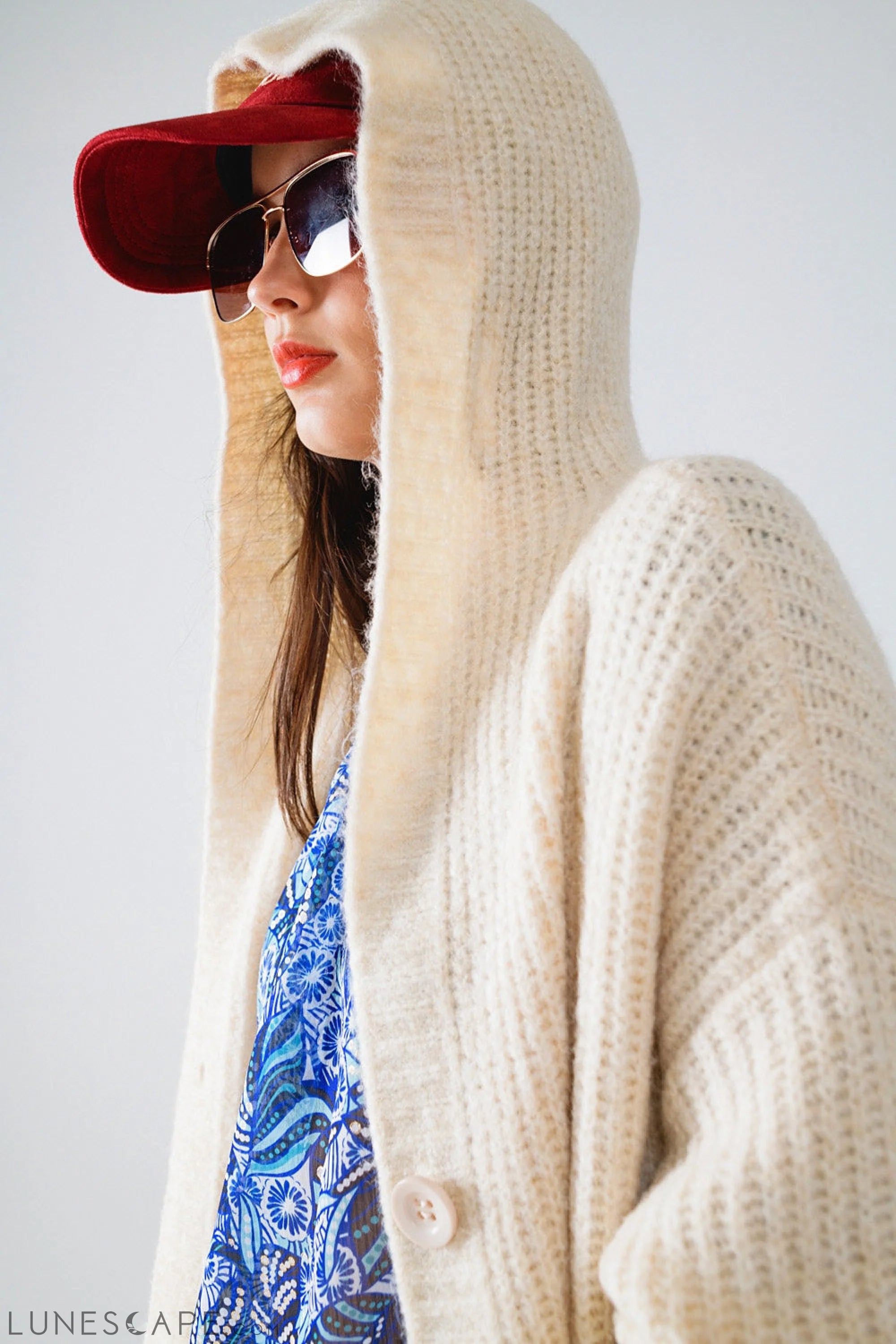 Long Ribbed Cardigan With Pockes and Hood in Cream LUNESCAPE