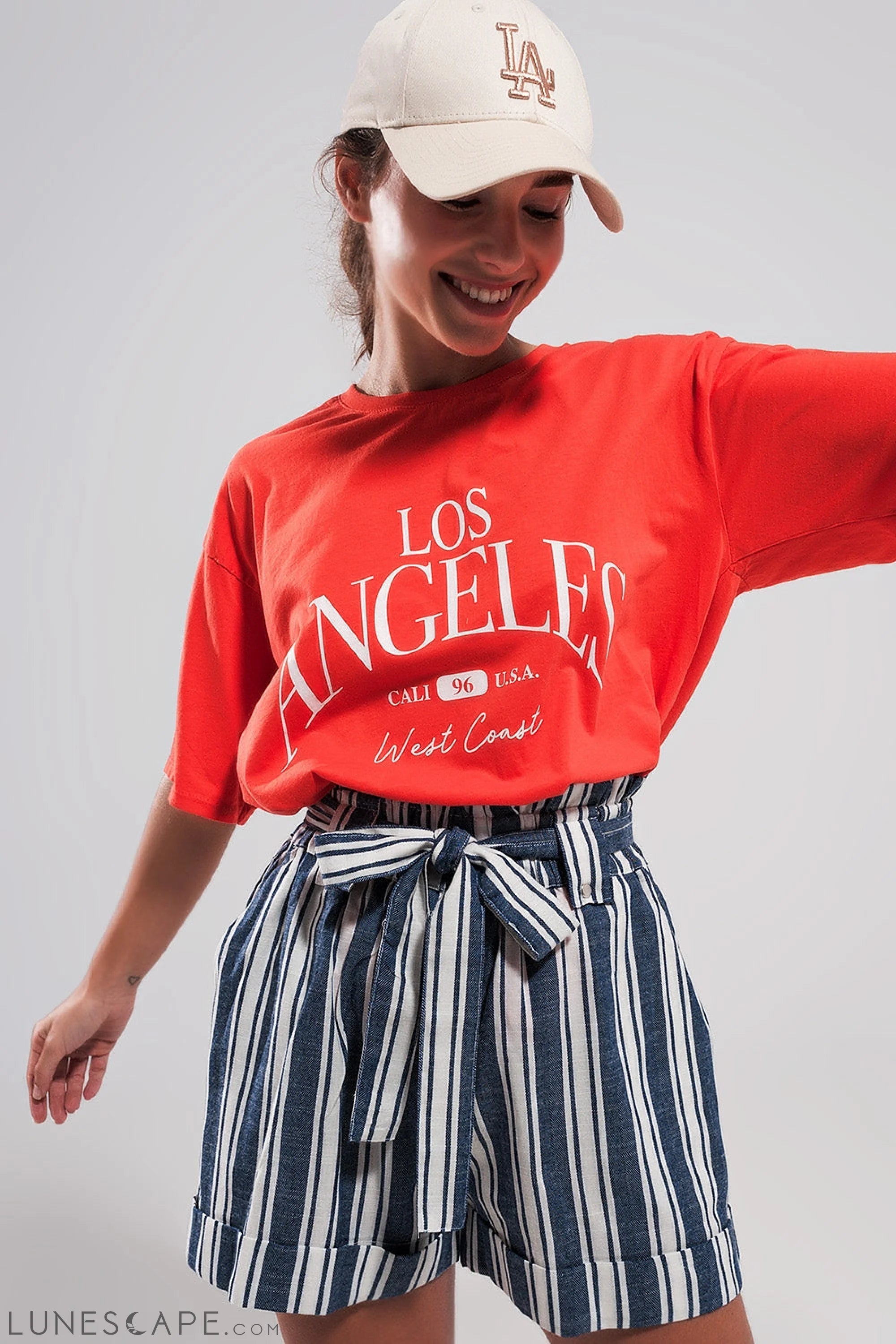 Los Angeles Slogan T Shirt in Red LUNESCAPE
