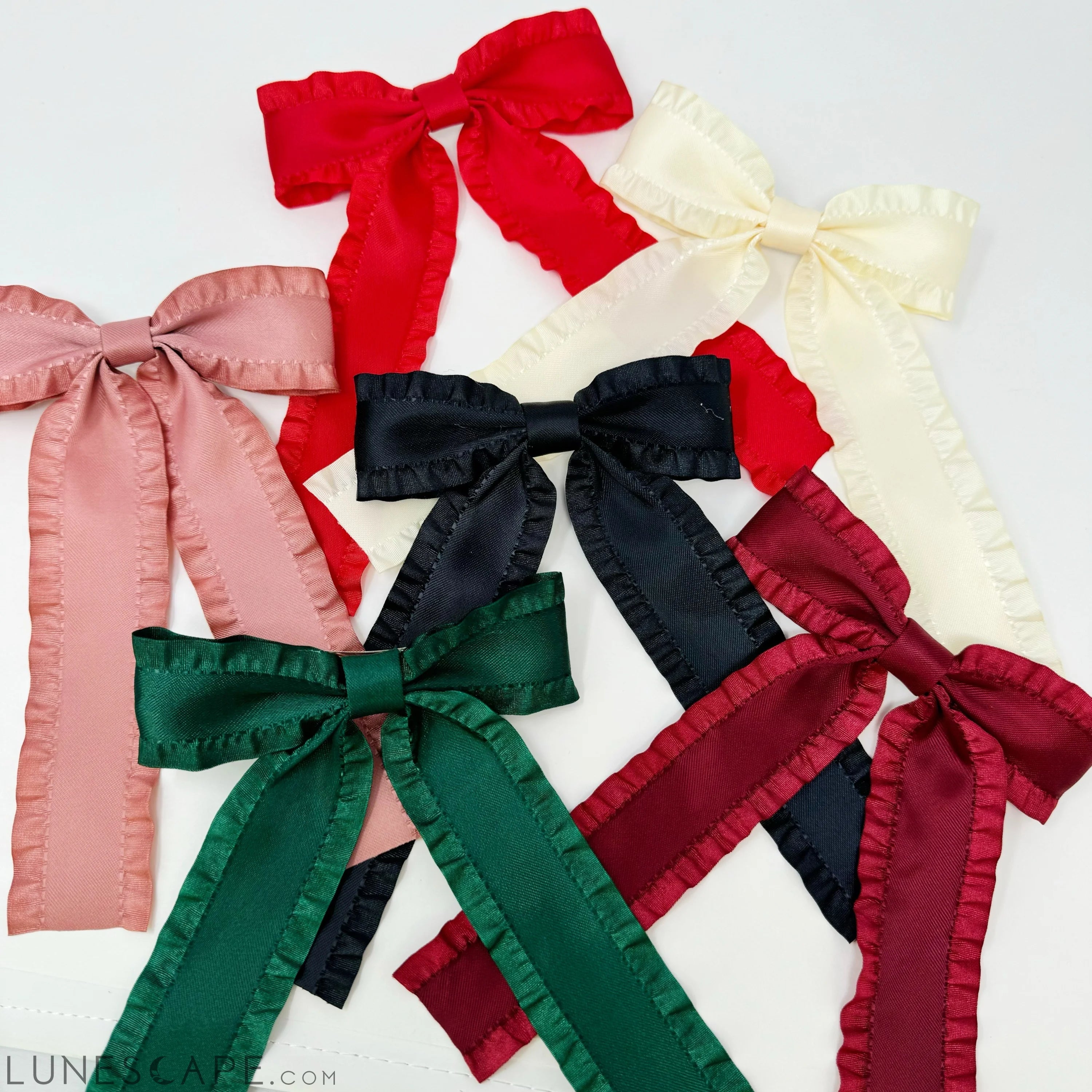 Love Game Frill Bow Hair Clip LUNESCAPE