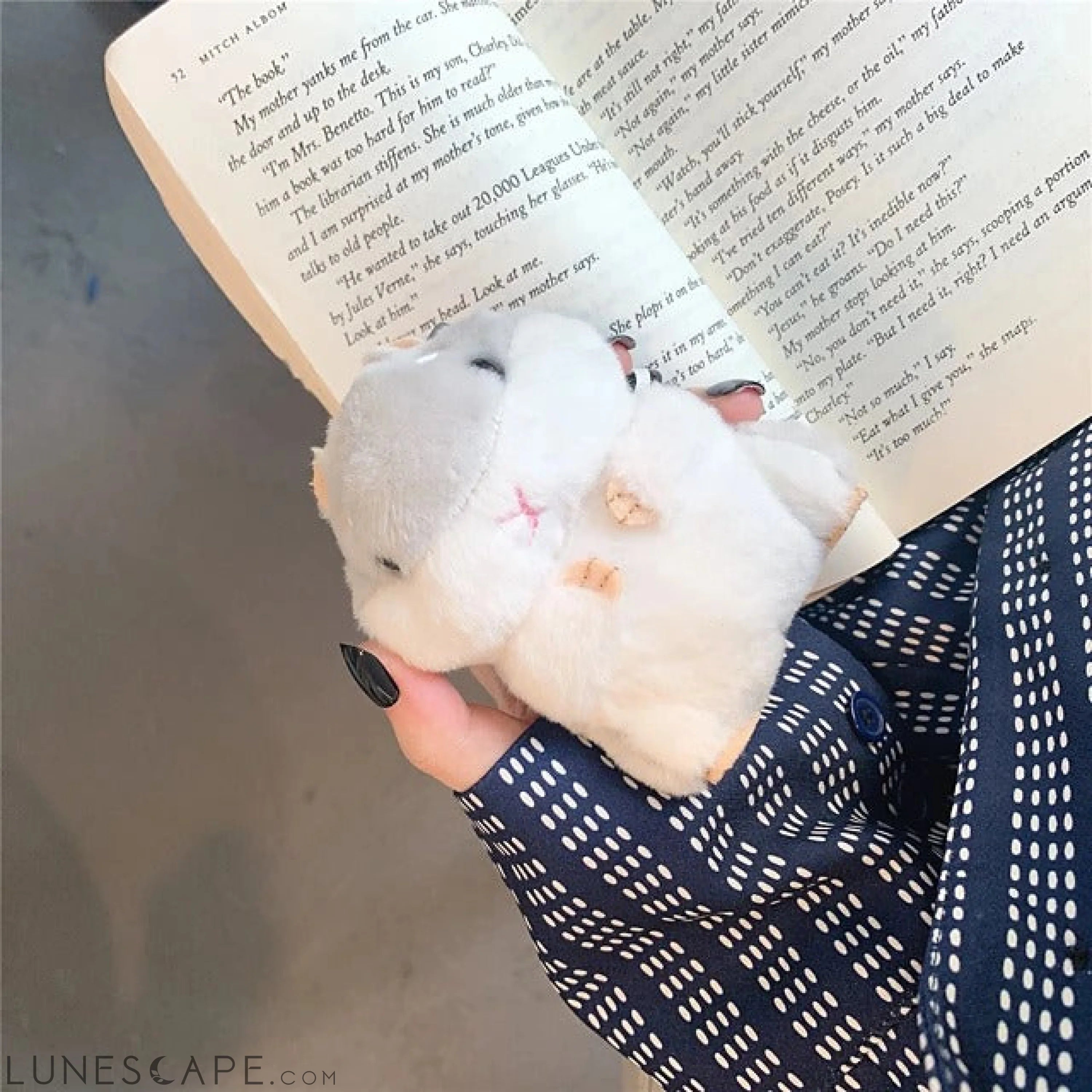 Lovely Hamster Modeling Earphone Protective Shell LUNESCAPE