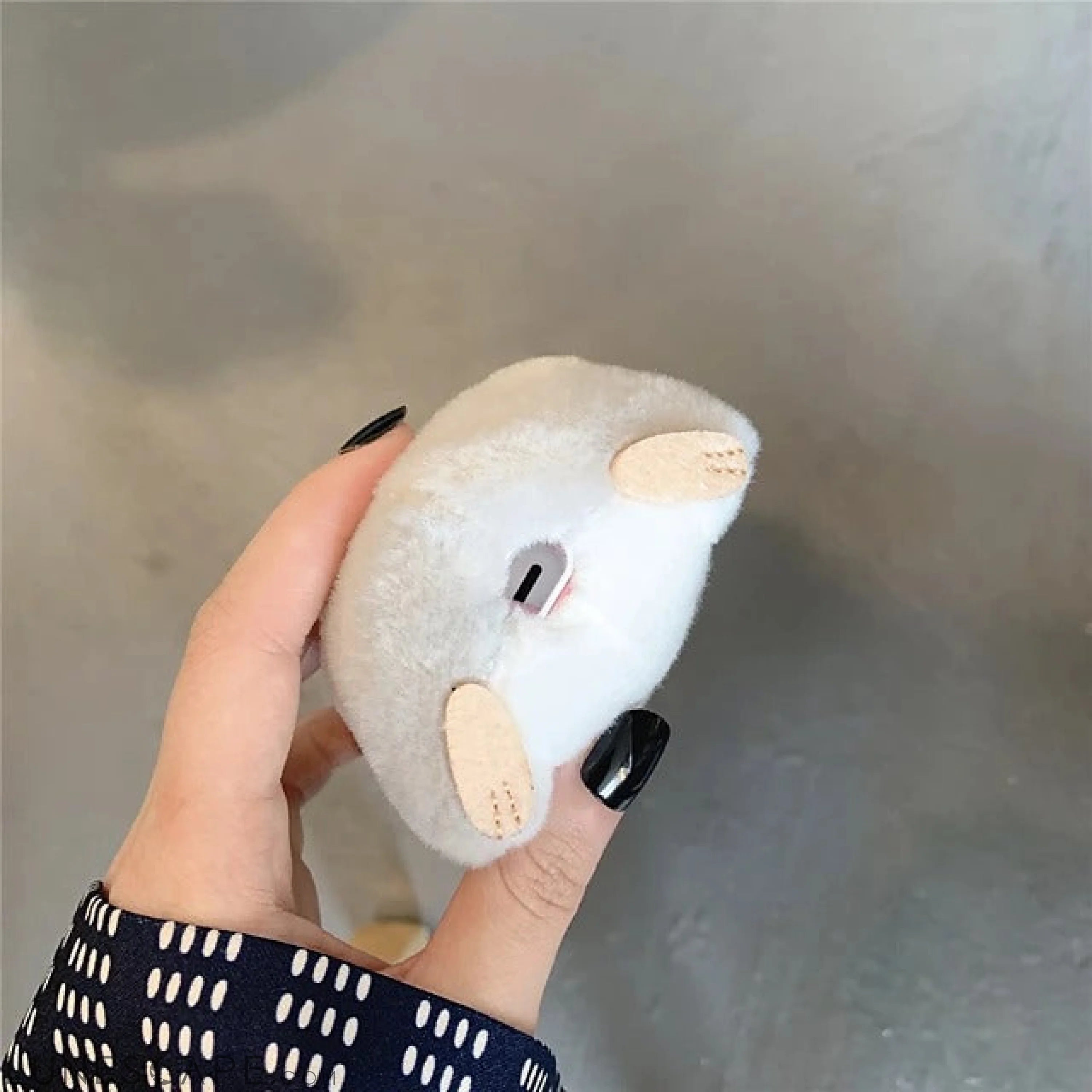 Lovely Hamster Modeling Earphone Protective Shell LUNESCAPE