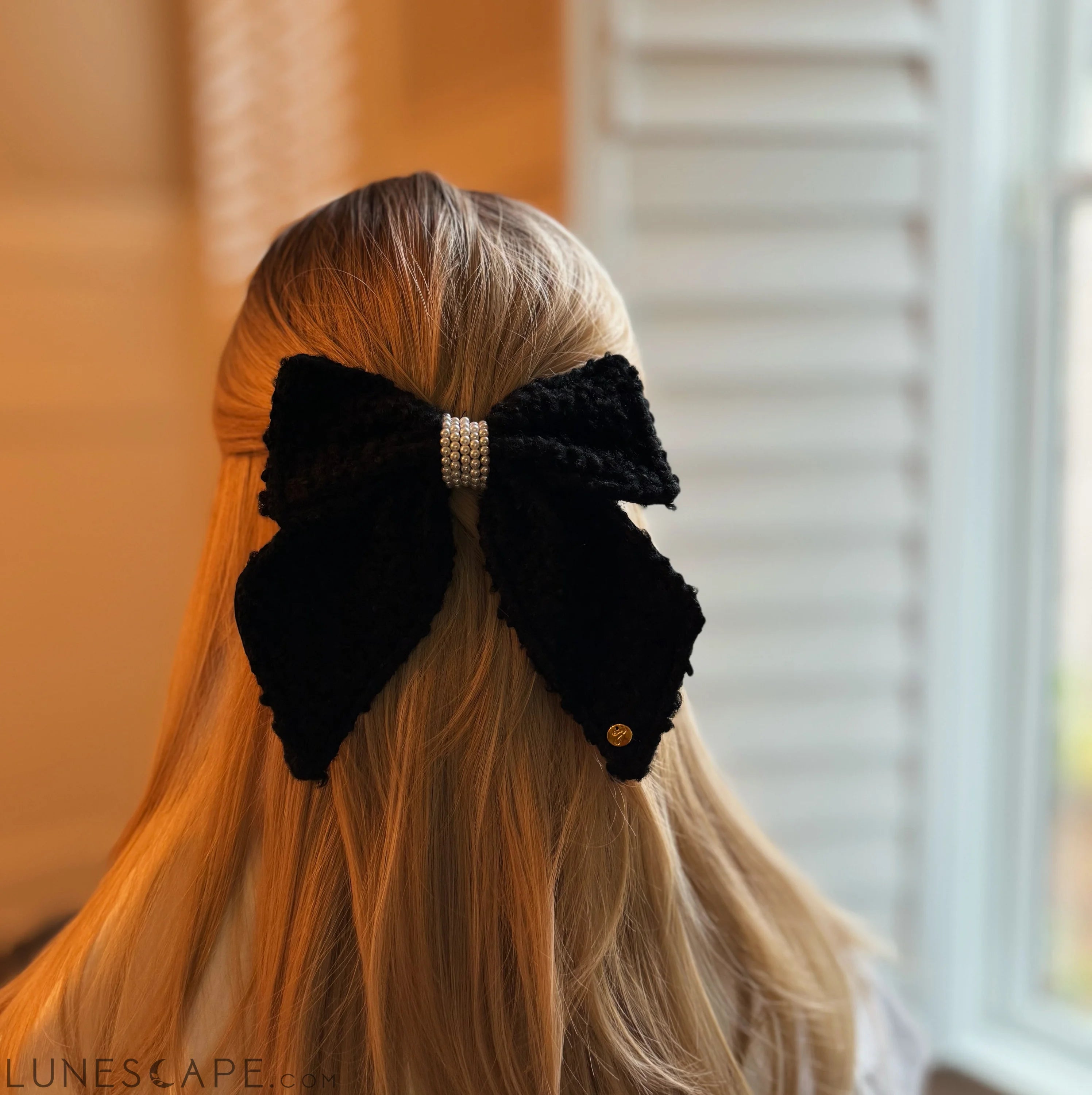 Lovely Tweed Bow Hair Clip LUNESCAPE
