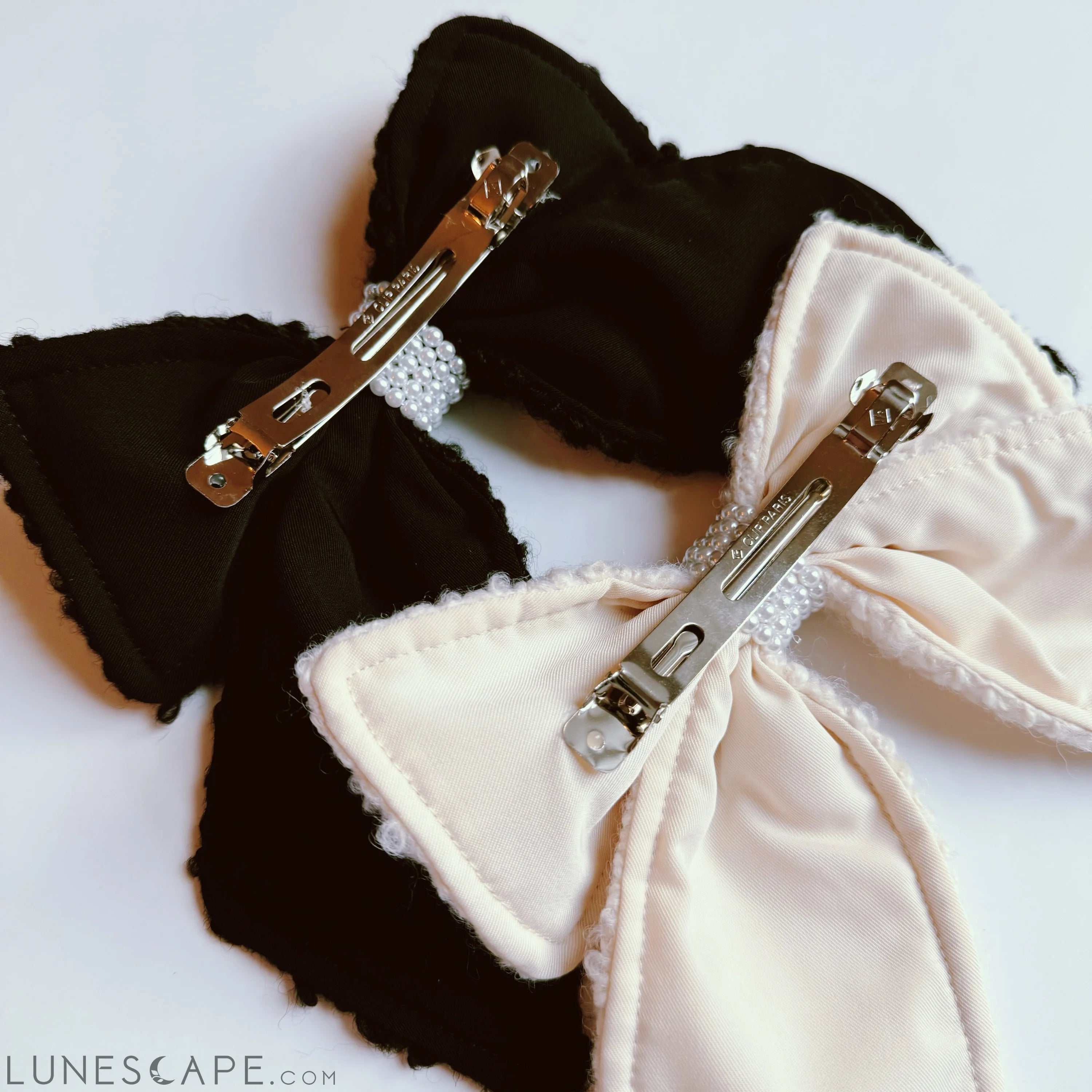 Lovely Tweed Bow Hair Clip LUNESCAPE
