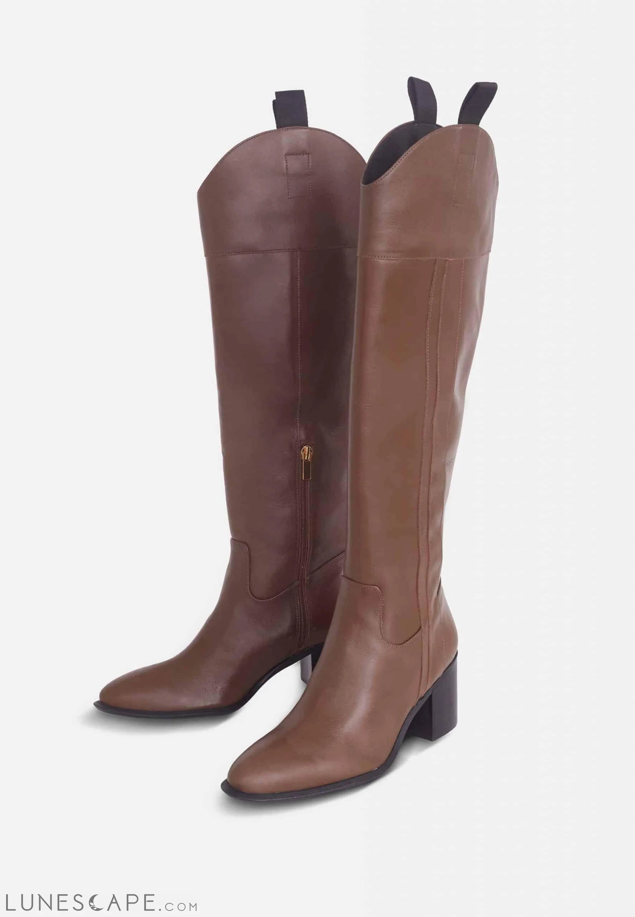 Mangará Leather Knee-High Boots LUNESCAPE