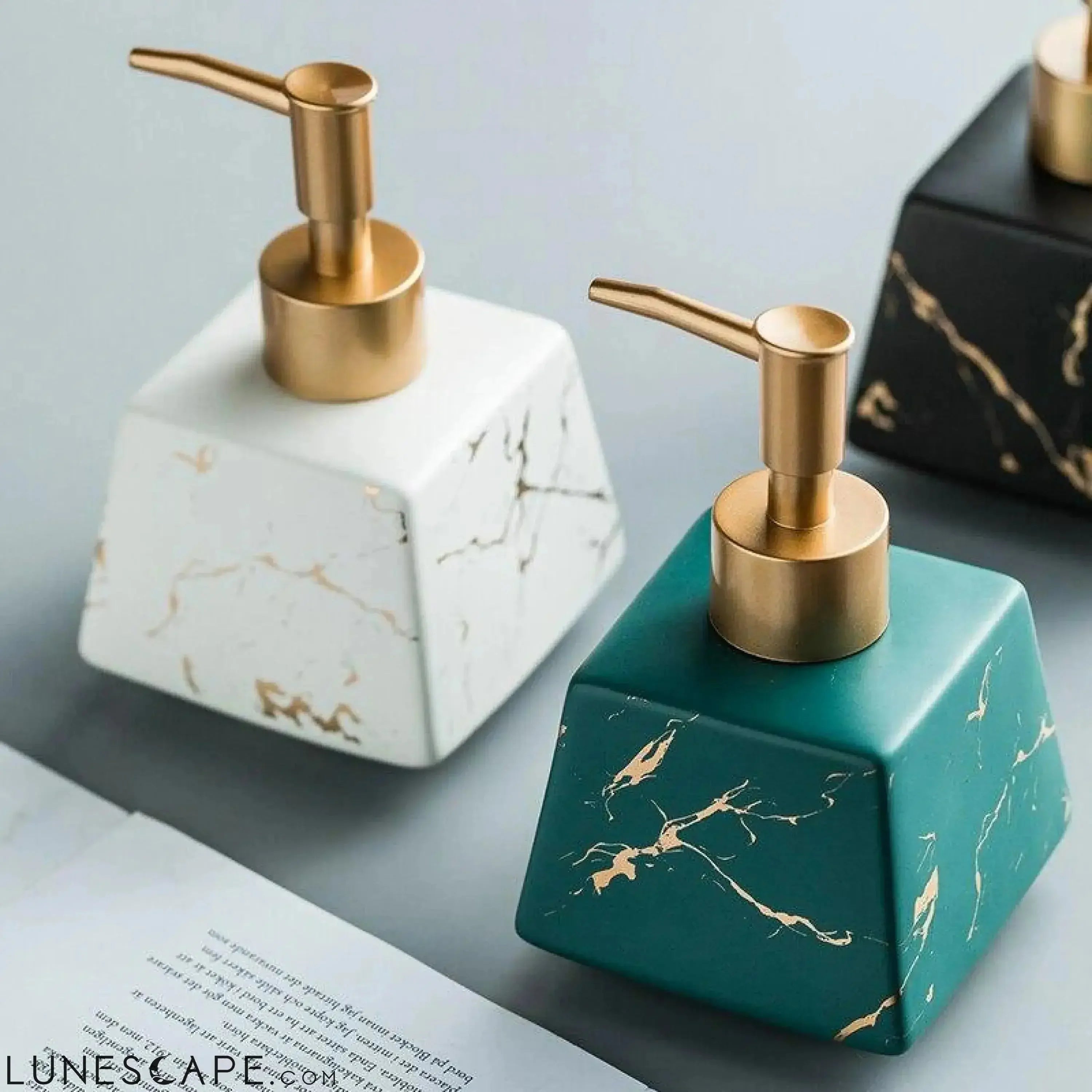 Marbled Ceramic Soap Dispenser LUNESCAPE